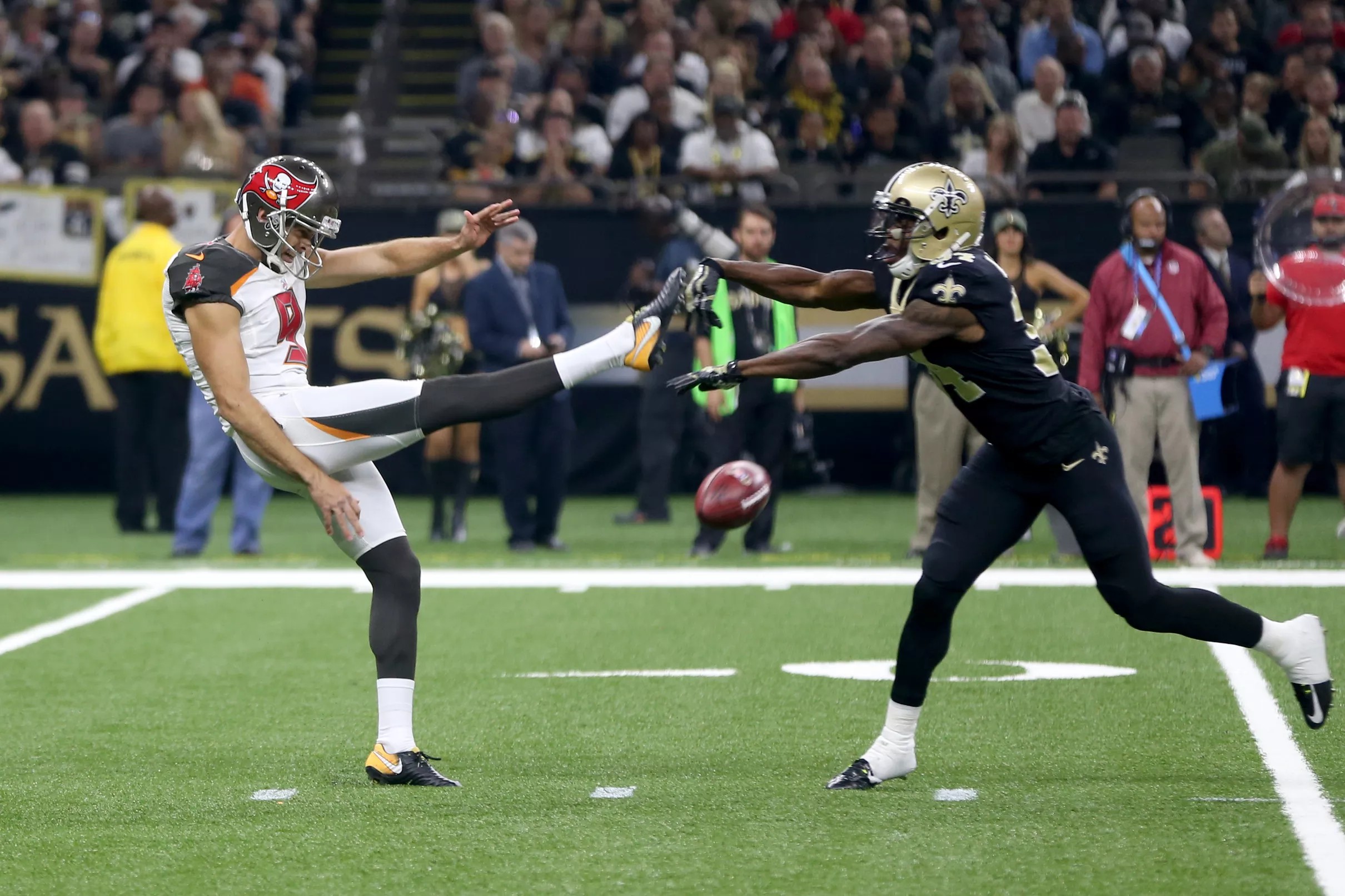 how to watch saints buccaneers game