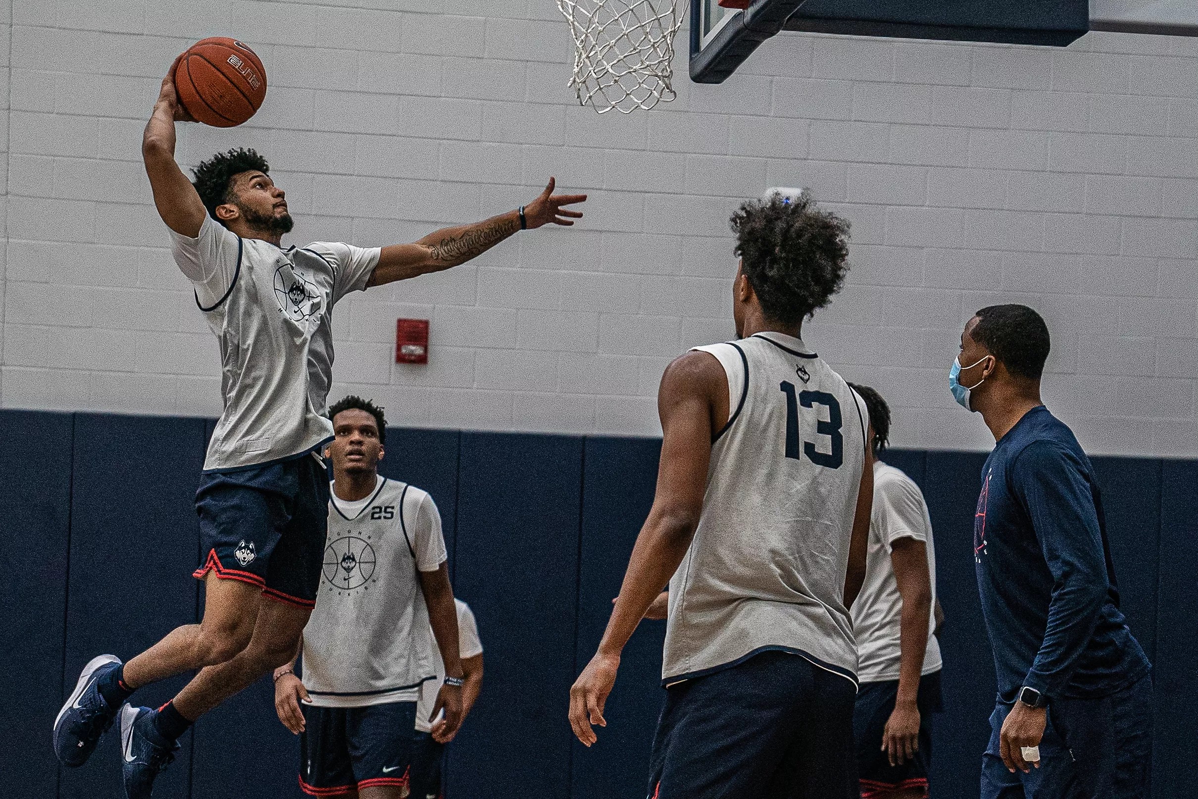 UConn Men’s Basketball Resumes Practice