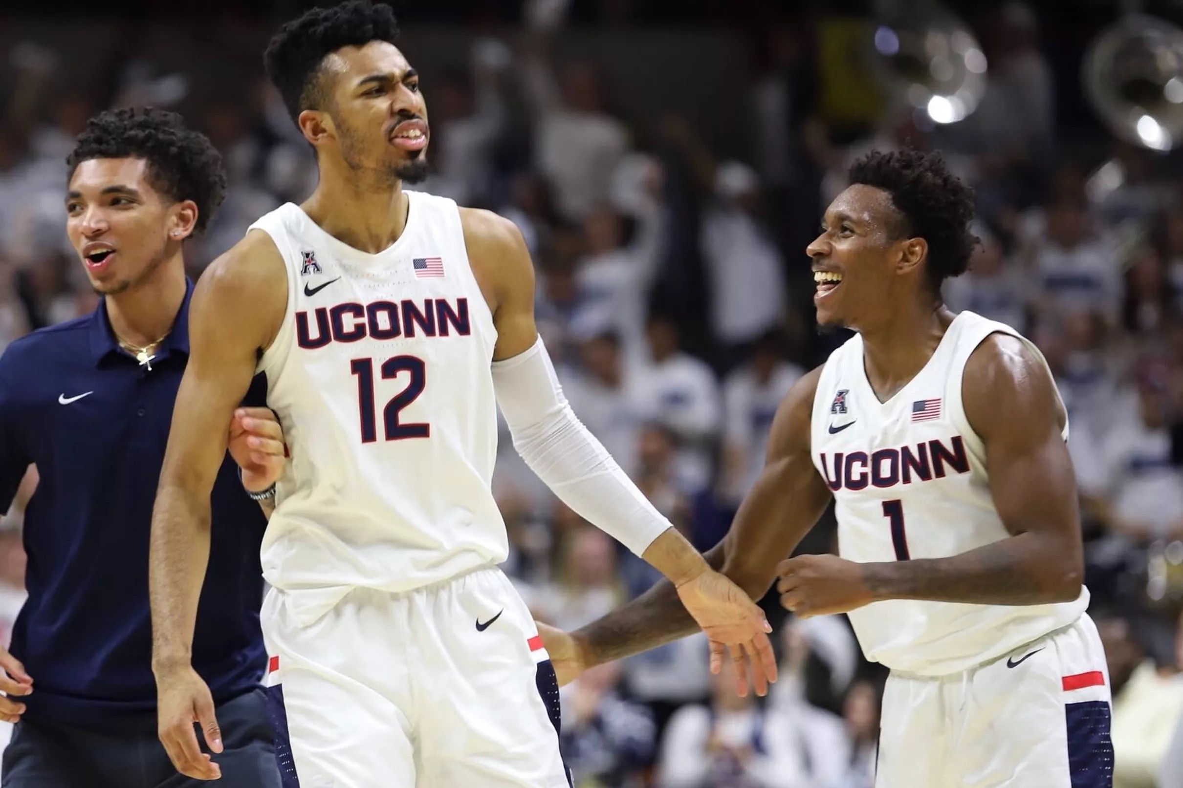 uconn-men-s-basketball-knocks-off-no-15-florida-62-59