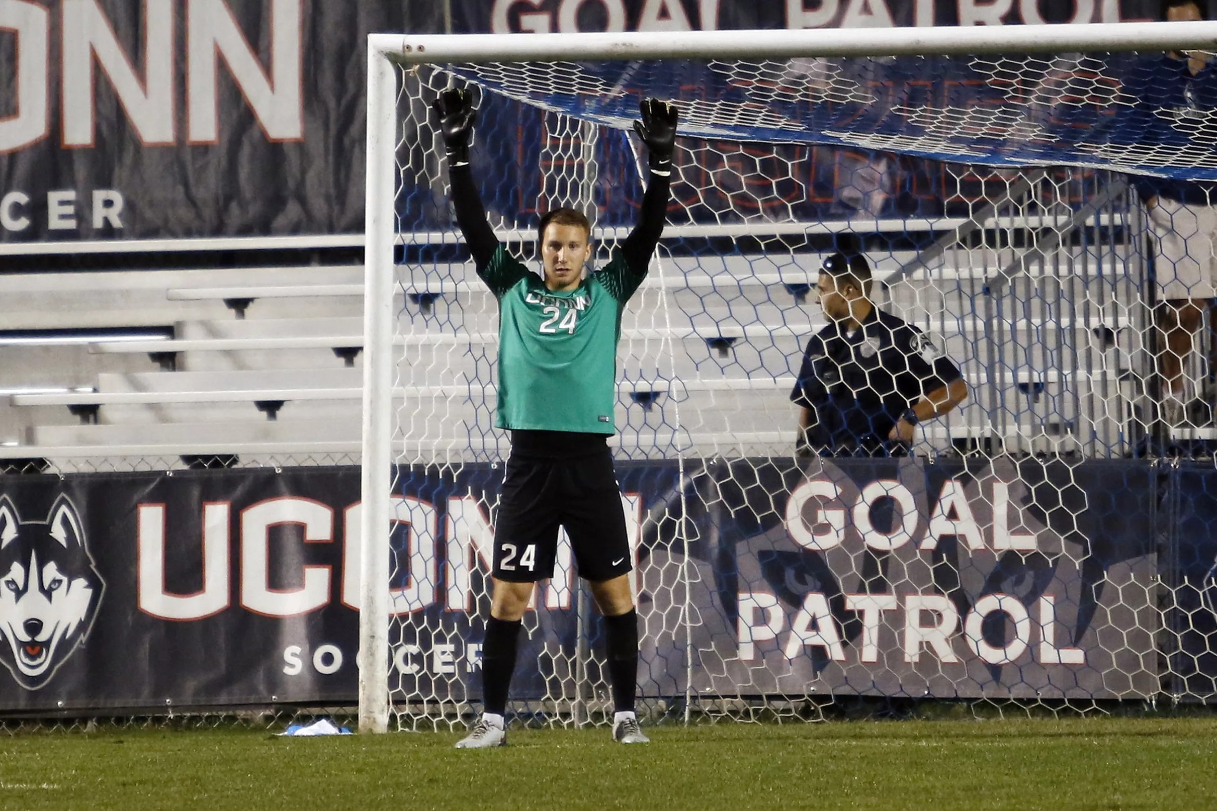 uconn-men-s-soccer-earns-multiple-aac-weekly-awards