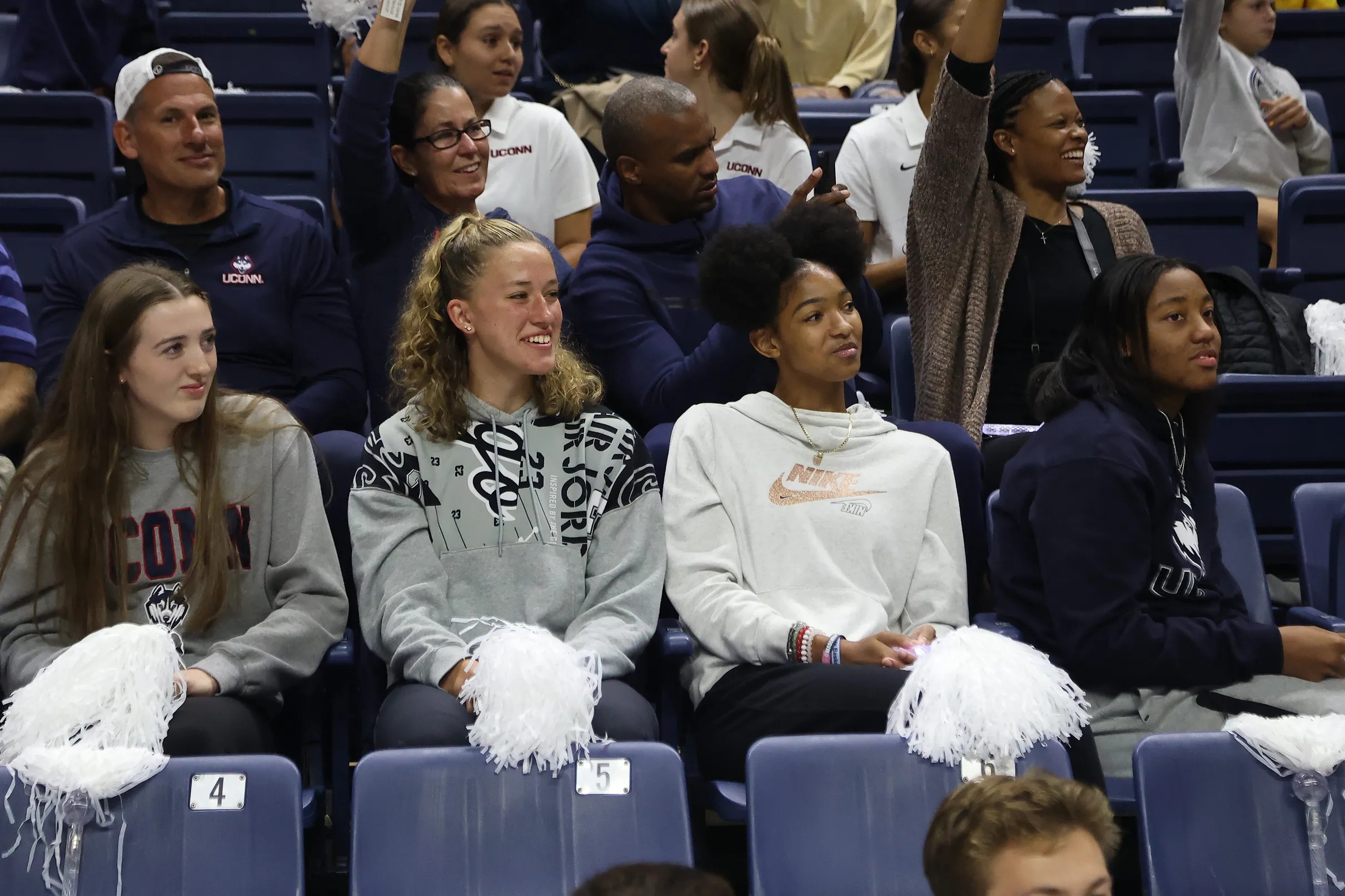 UConn women’s basketball announces 2023 recruiting signees