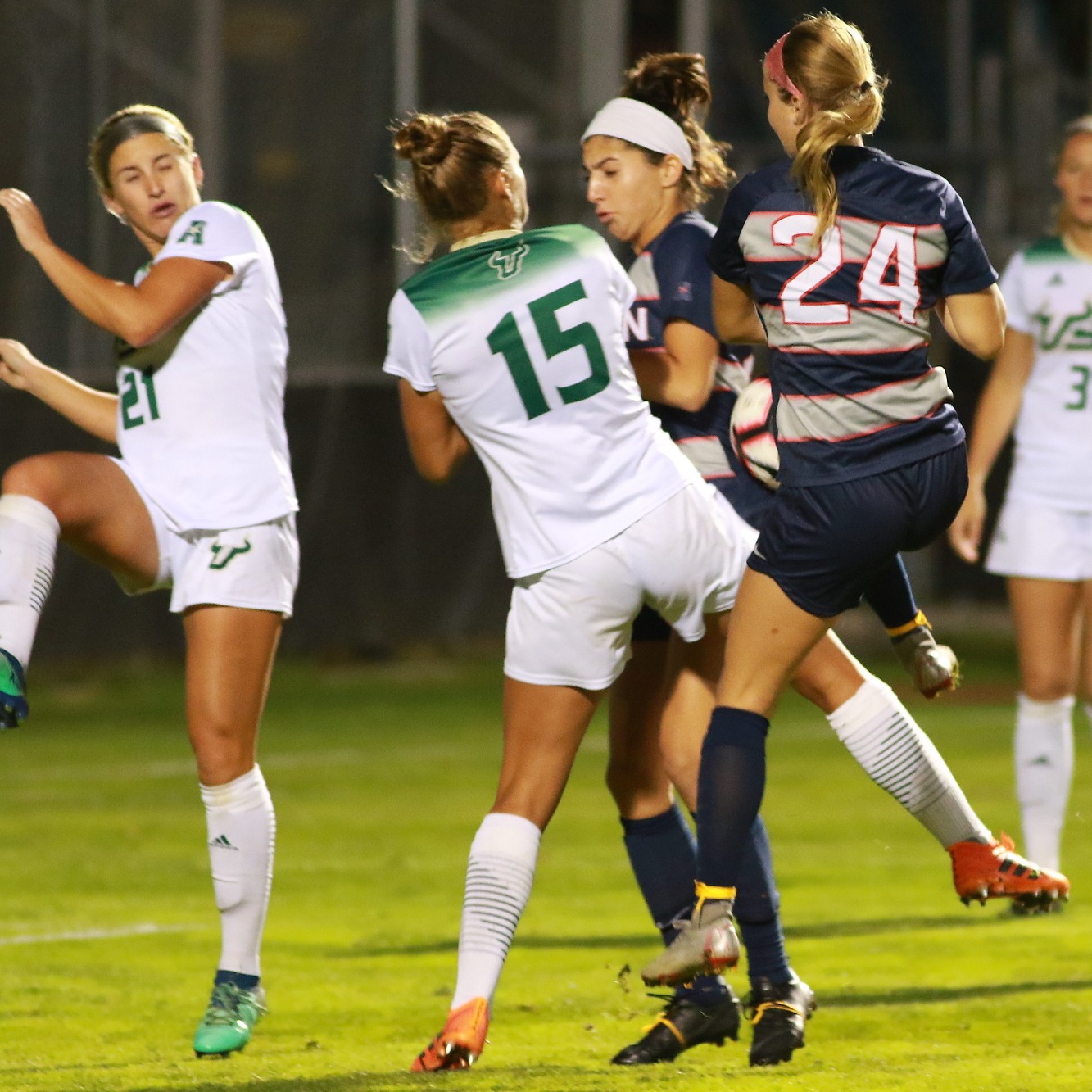 Photos Wsoc Usf Bulls Uconn Huskies