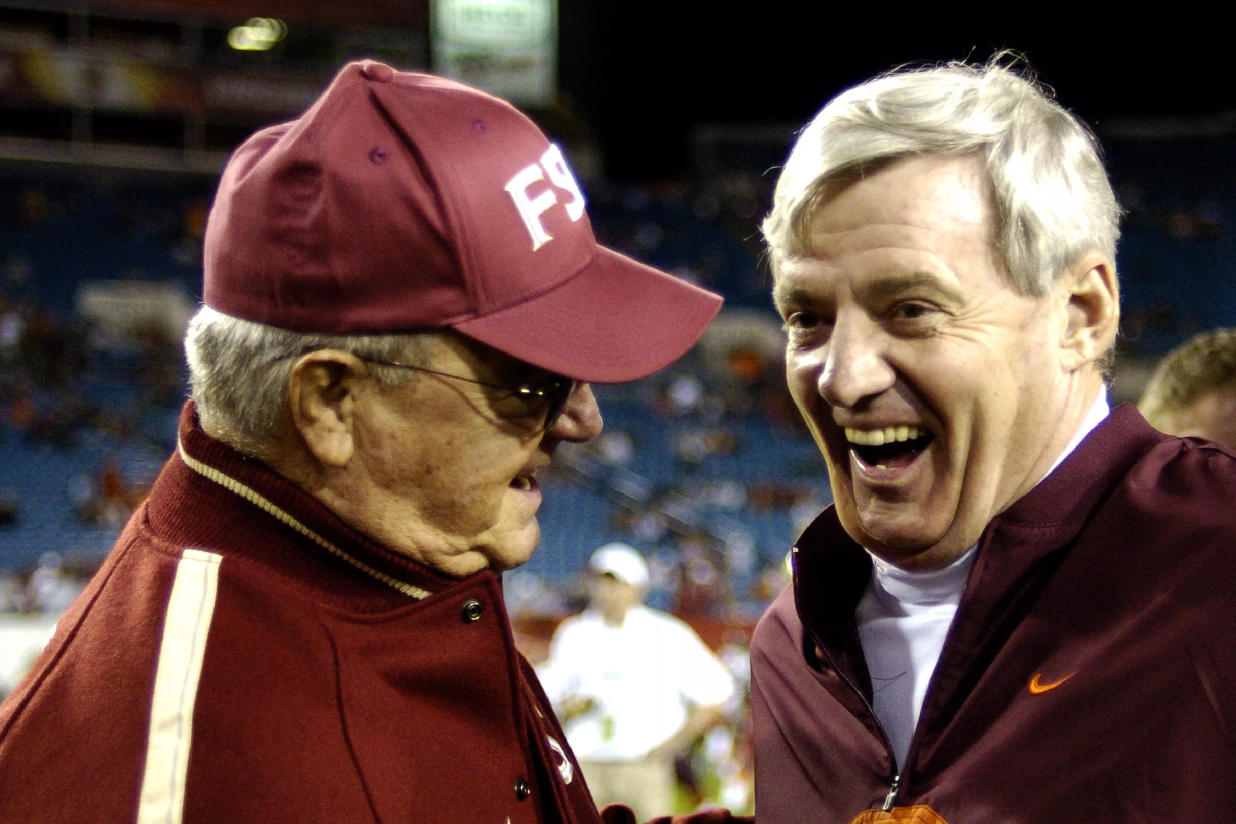 Arkansas Basketball:  Coaching Dynasties And Disappointments - om2ckxd