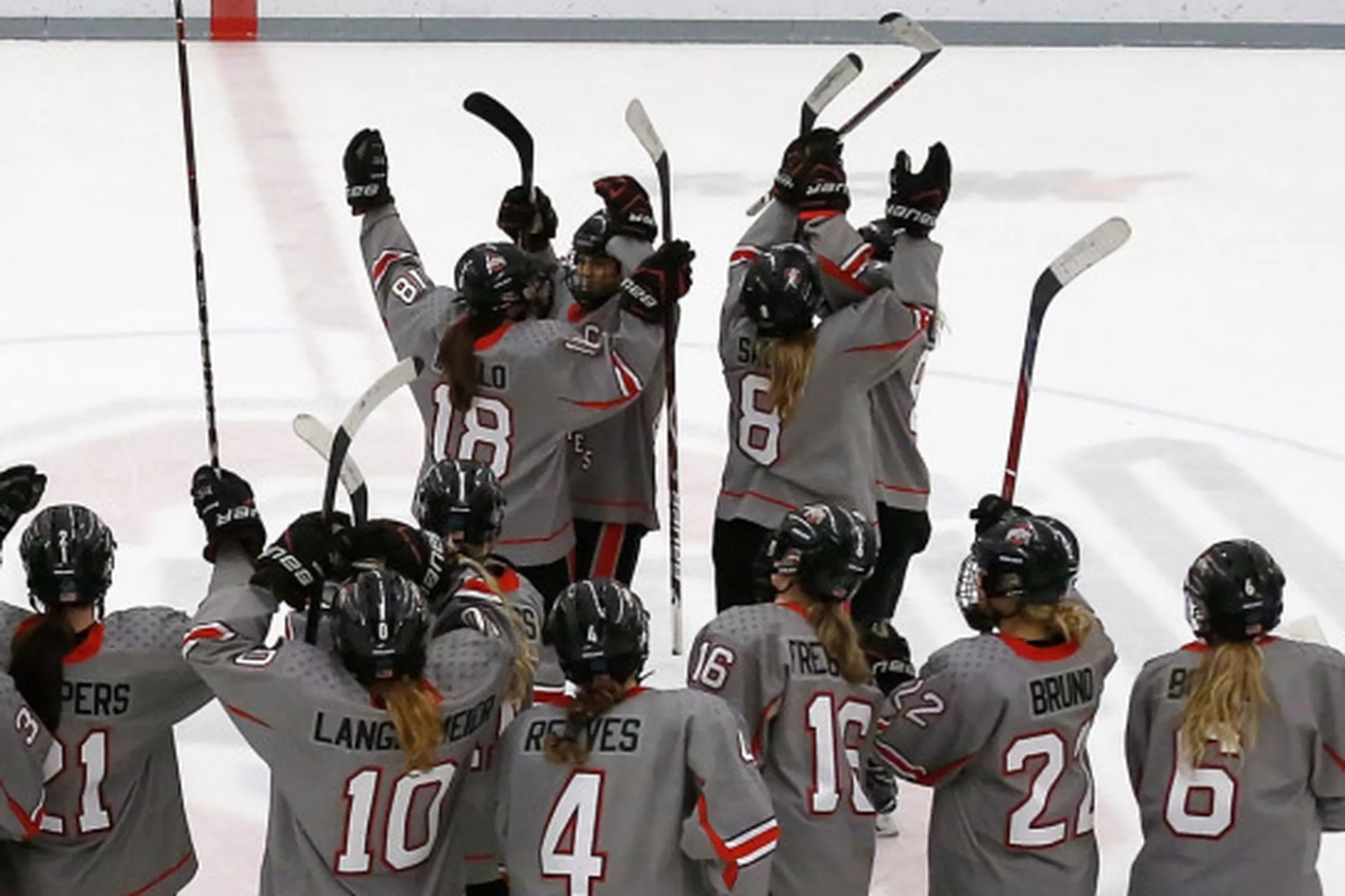 Ohio State women’s hockey makes program history with 5 AllWCHA Team honors