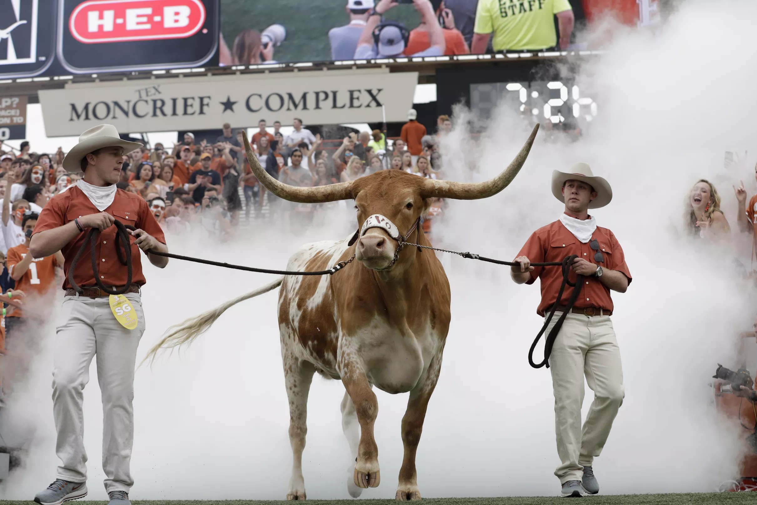 2021 Texas Football Recruiting Longhorns land 4 star QB Jalen Milroe