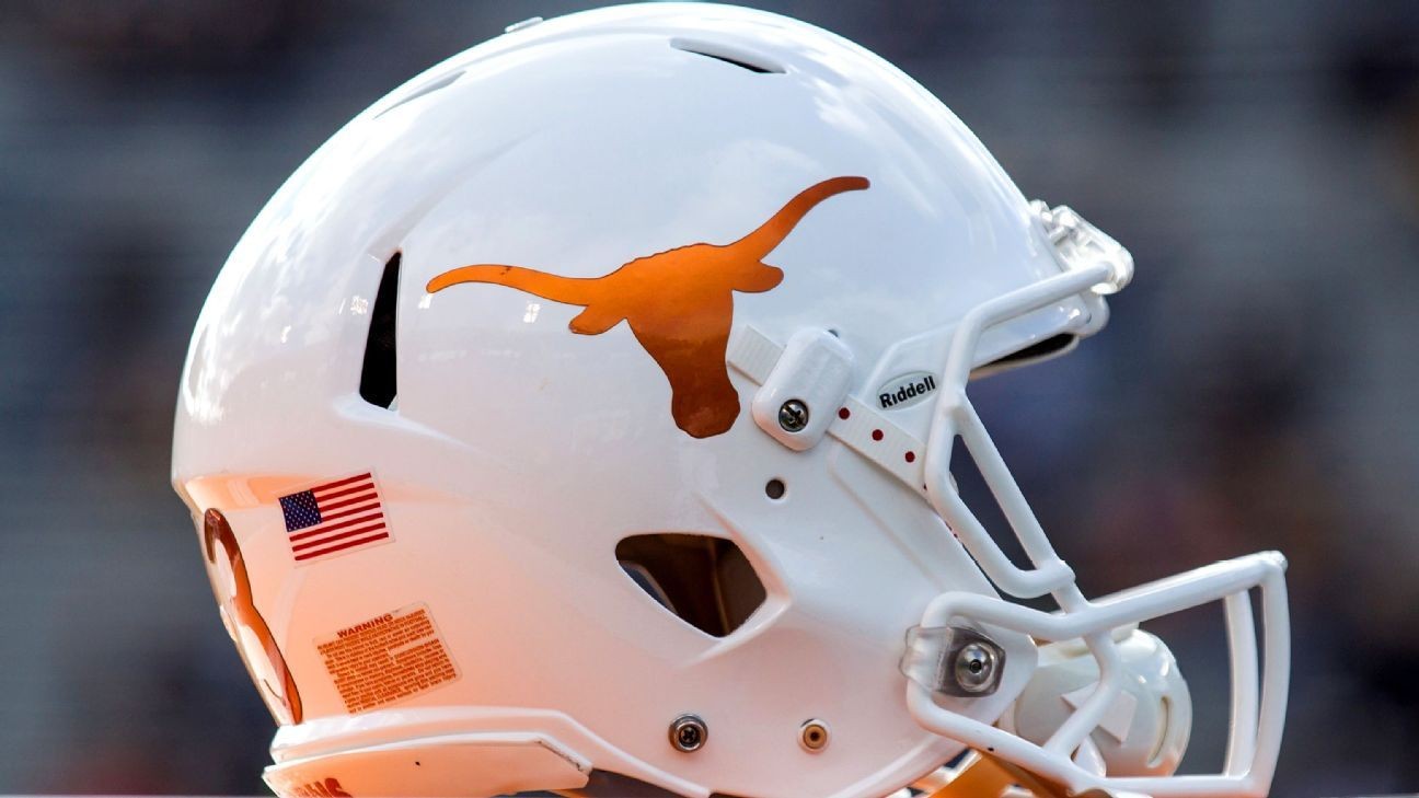 Texas Longhorns get commitment from No. 2 quarterback in 2022 class