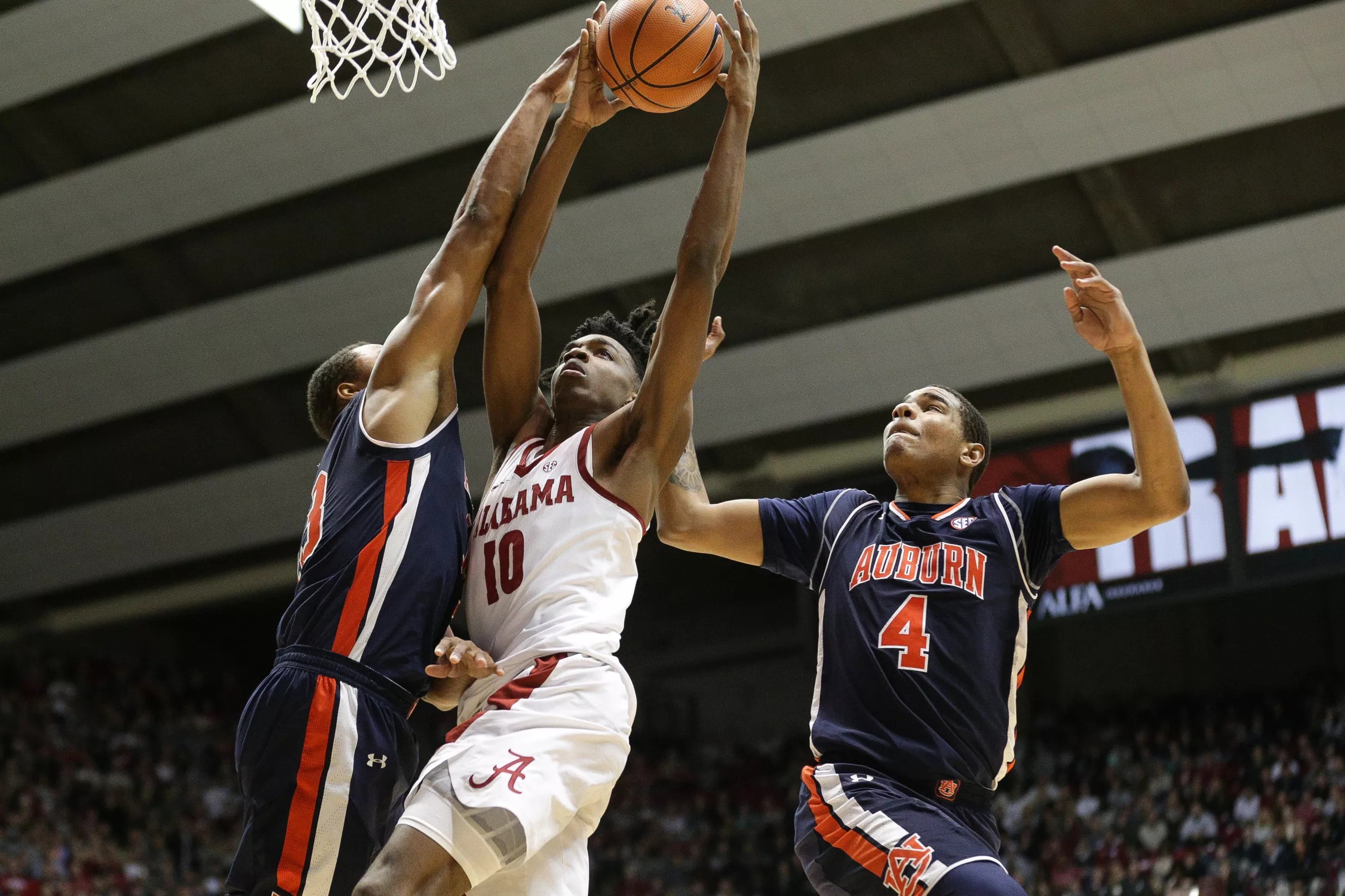 Alabama Basketball snaps Auburn’s 14 game win streak