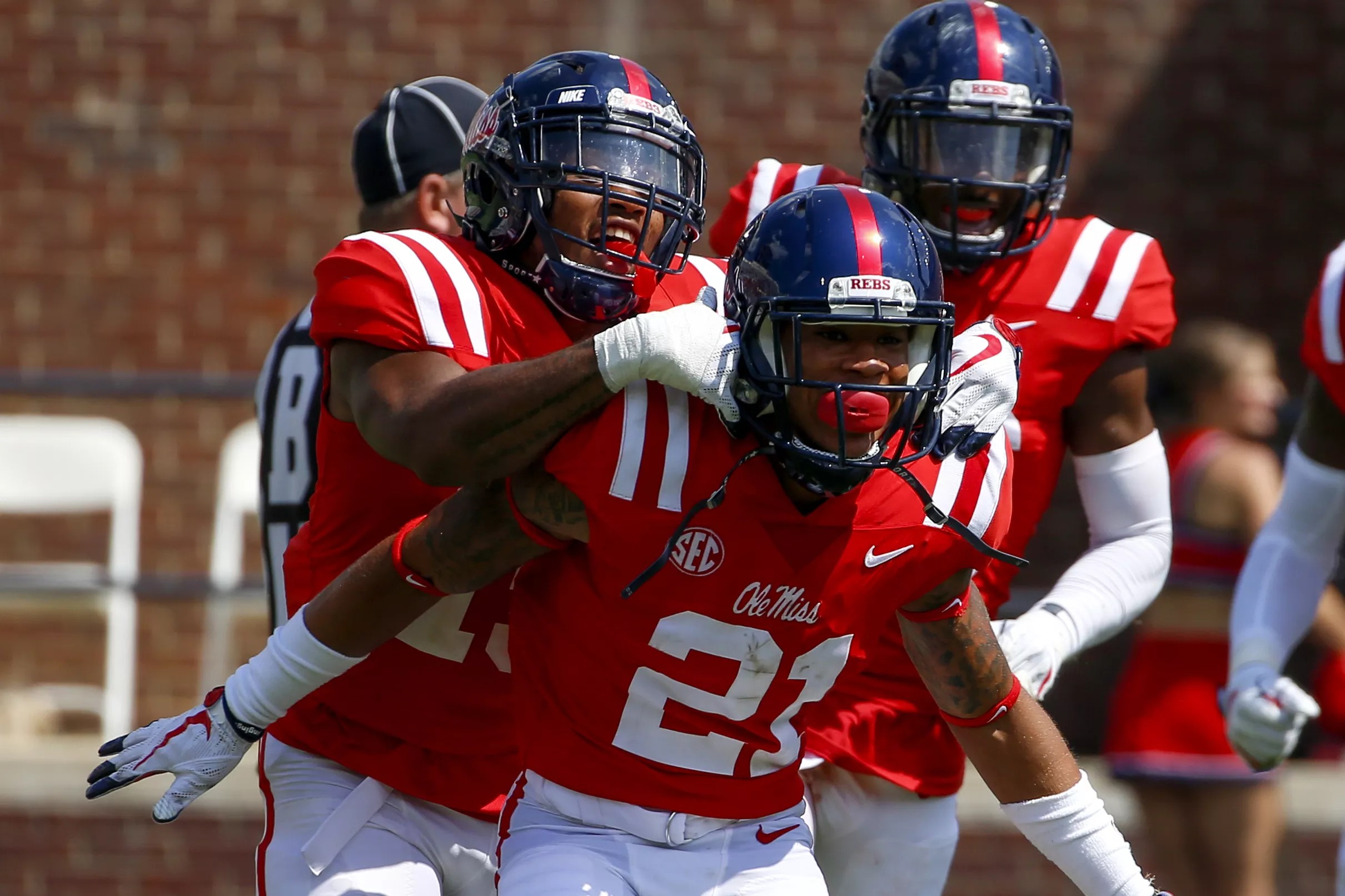 Previewing Alabama Vs Ole Miss The Rebel Defense Struggles Against The Run 2035