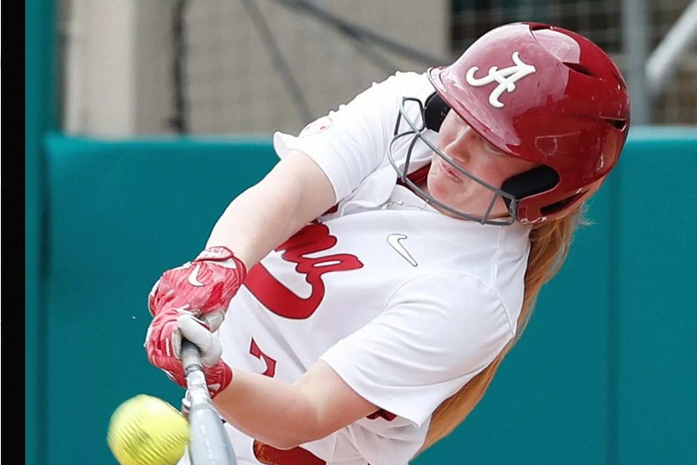Softball Super Regional Alabama Takes Down Texas 30