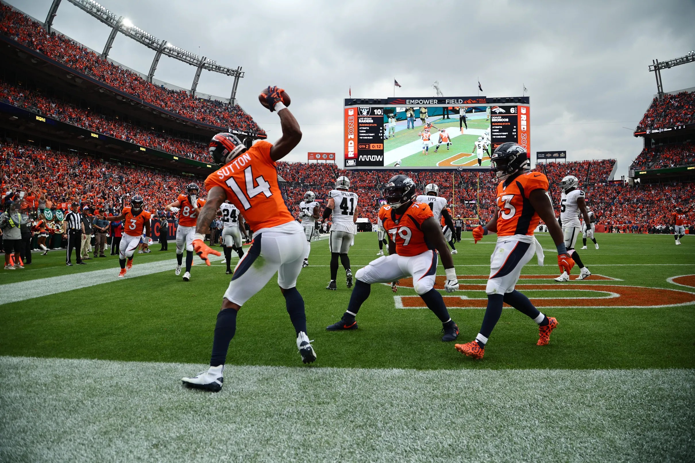 Las Vegas Raiders vs. Denver Broncos