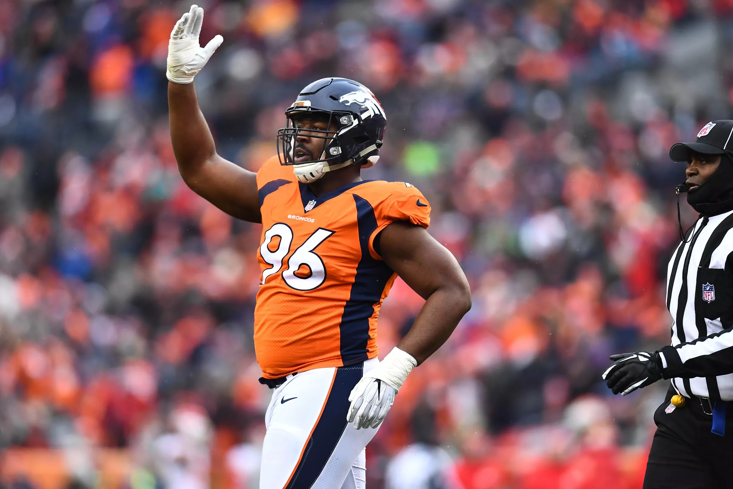 Denver Broncos tender exclusiverights free agent Shelby