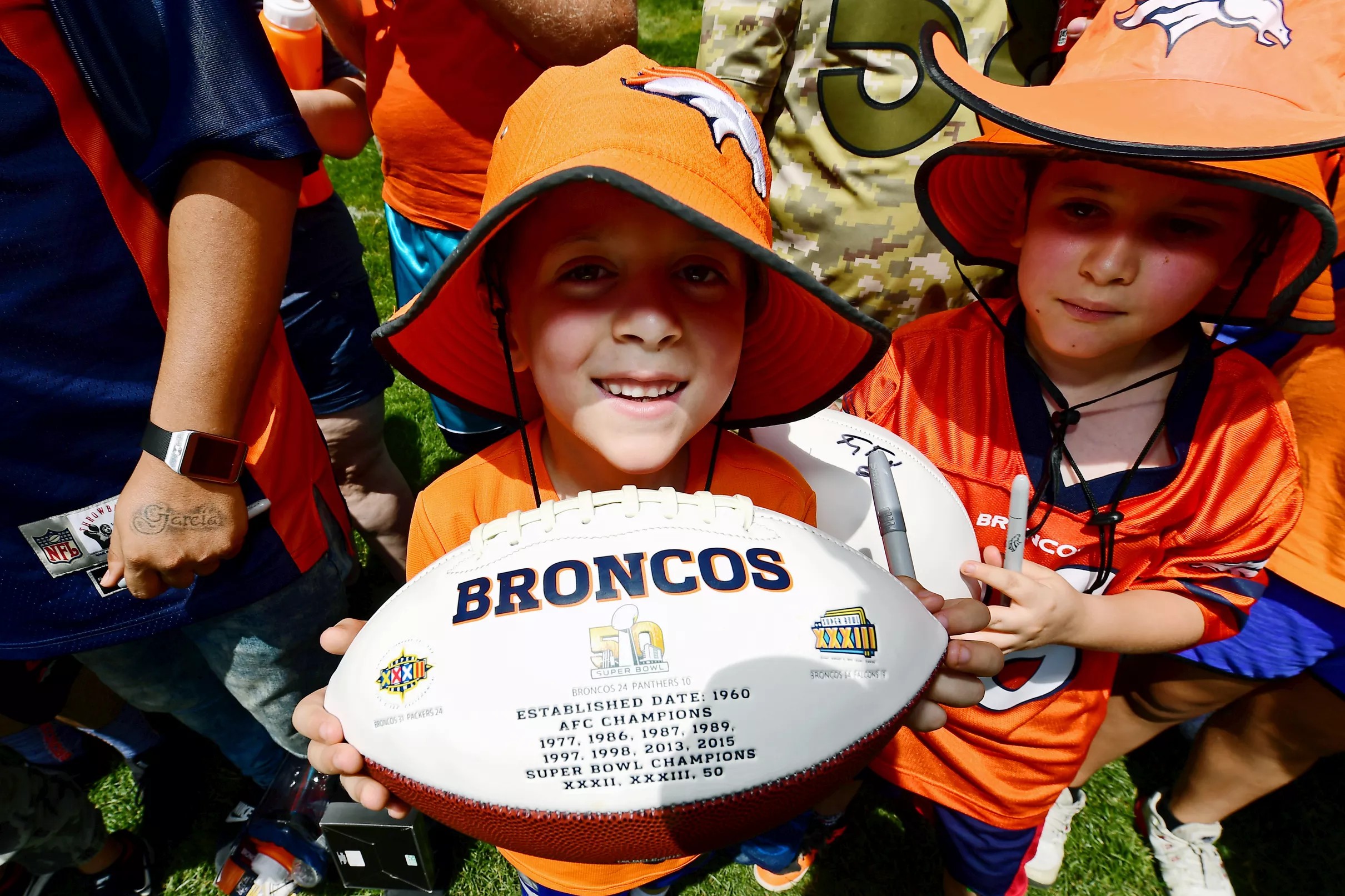Inside Scoop: 2025 Broncos Training Camp   Day 2 Acclimation! - w4a3juv