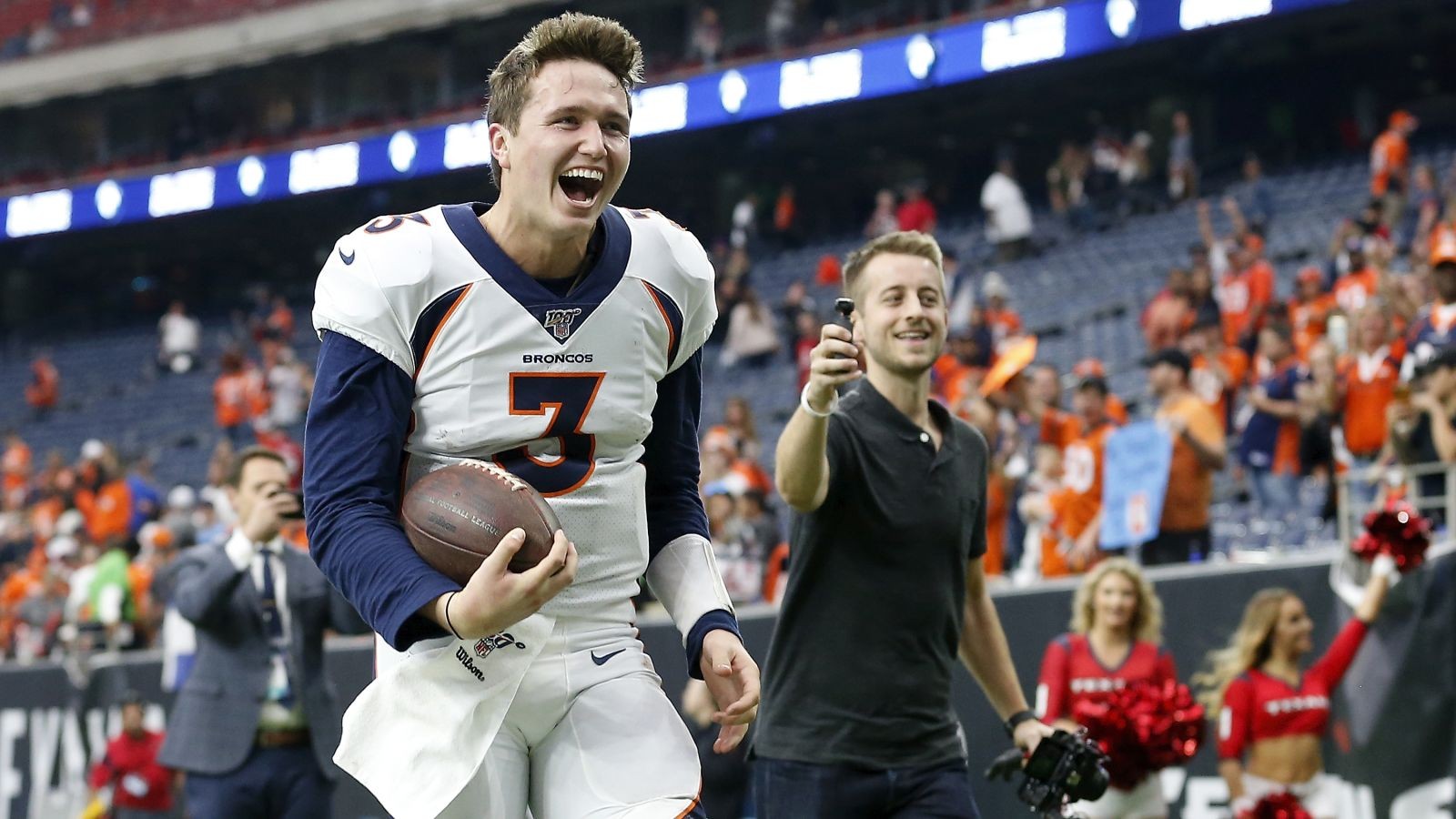 Drew Lock named Week 14 Offensive Rookie of the Week