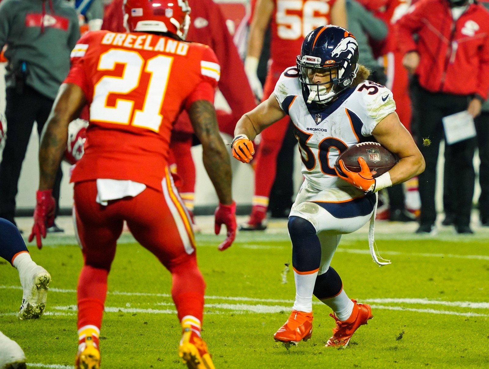 denver-broncos-4-free-agents-to-target-from-super-bowl-teams