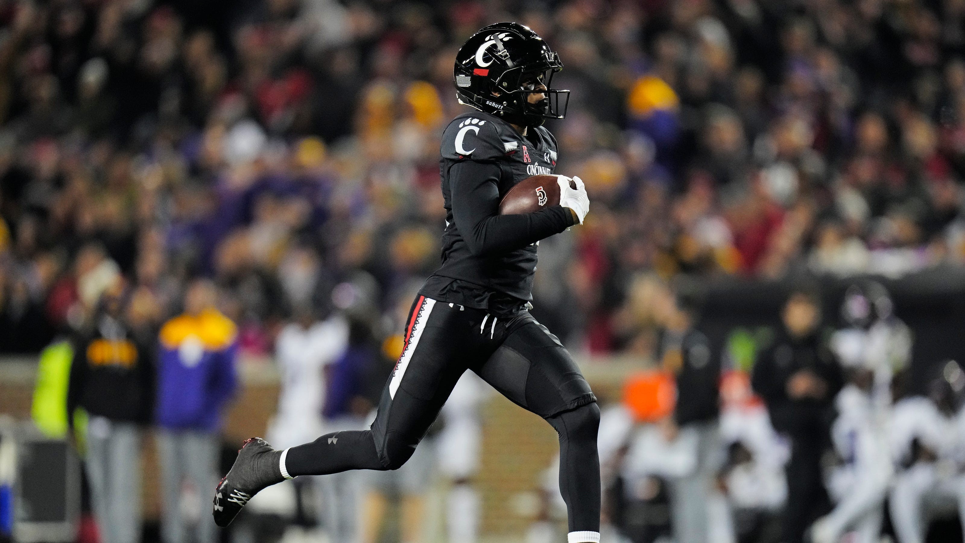 Cincinnati Bearcats wide receiver Tyler Scott drafted by Chicago Bears