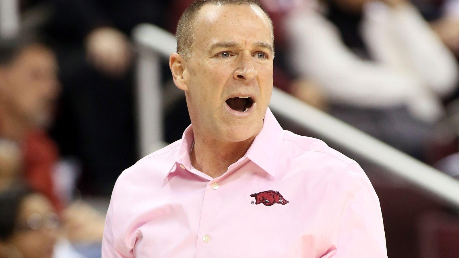 Members of Arkansas Women's Basketball Team Kneel During National Anthem; Internet Erupts