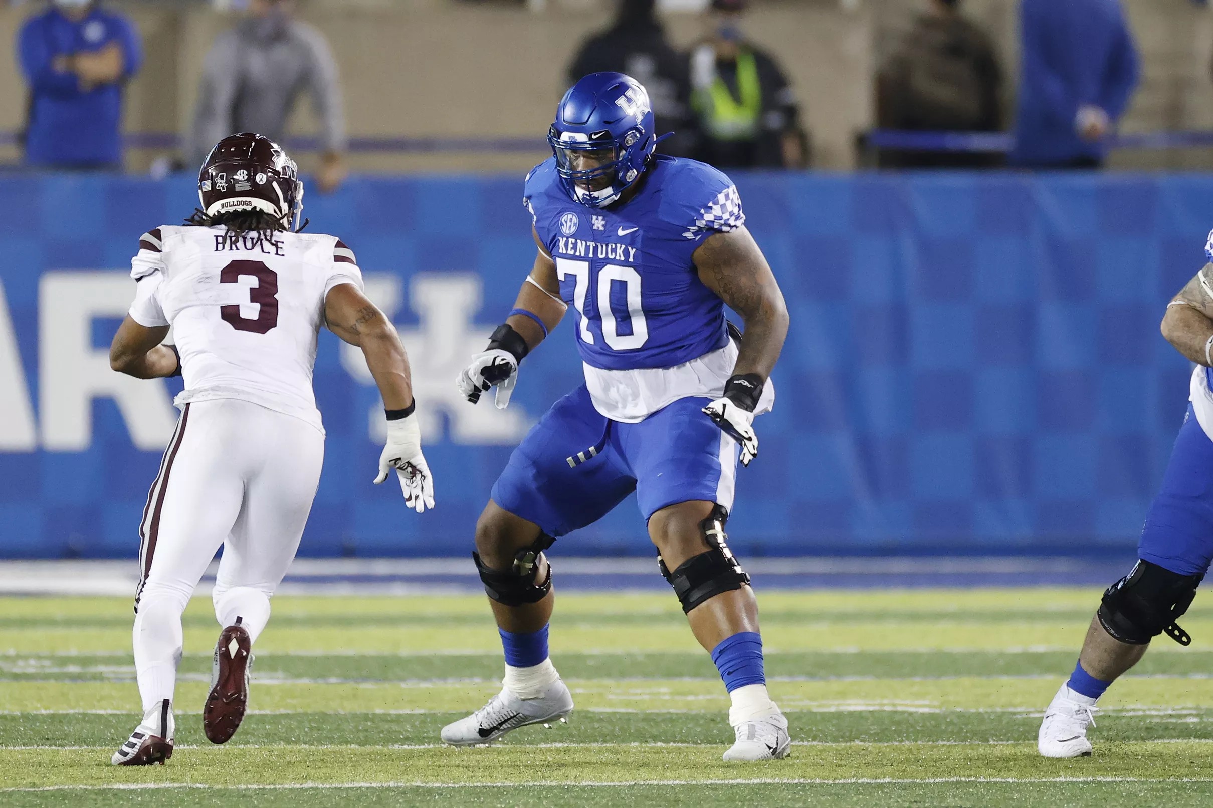 will-darian-kinnard-enter-the-nfl-draft-or-return-to-uk