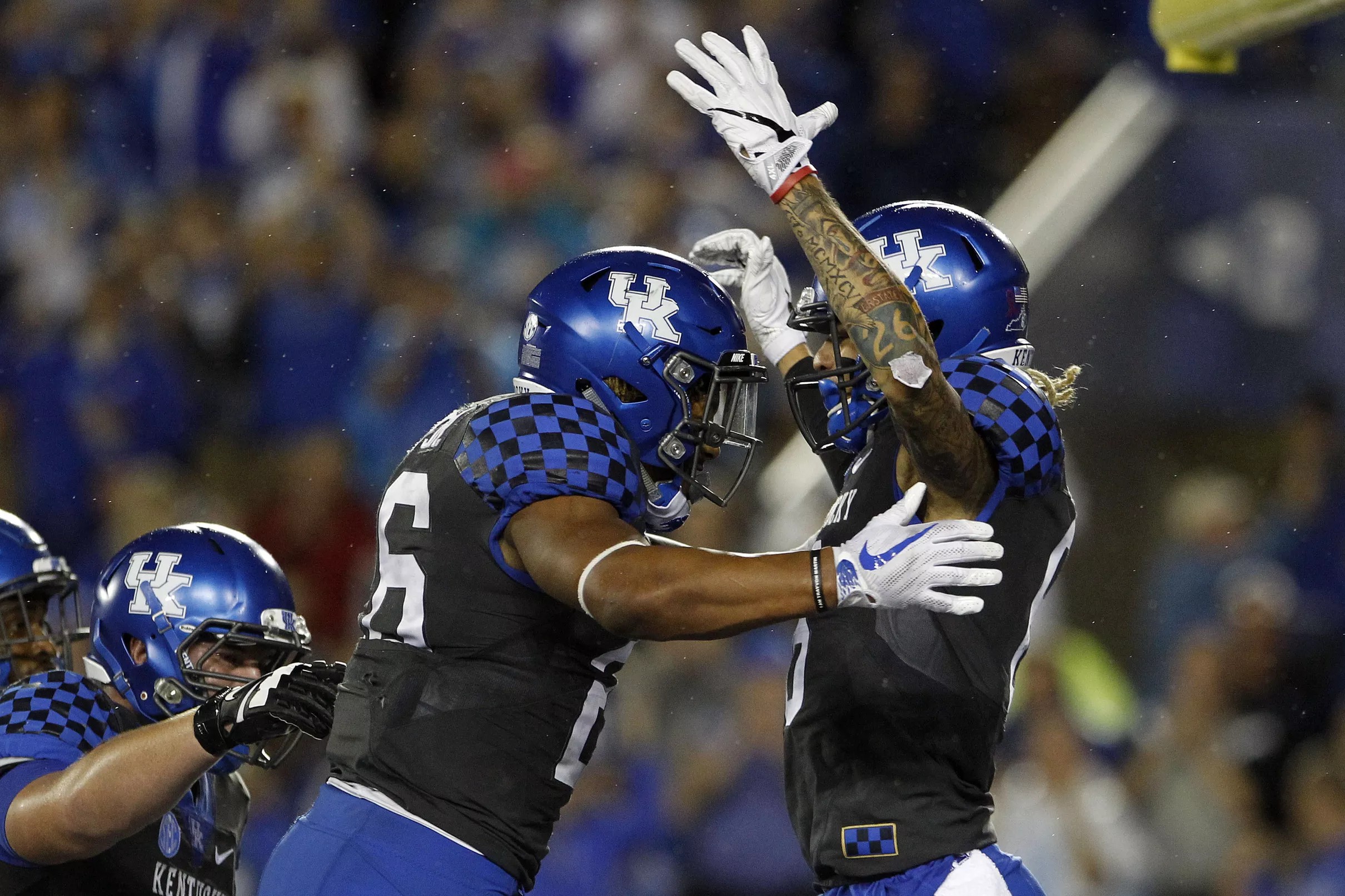 Kentucky Wildcats vs Ole Miss Rebels start time, TV channel set for Week 10 