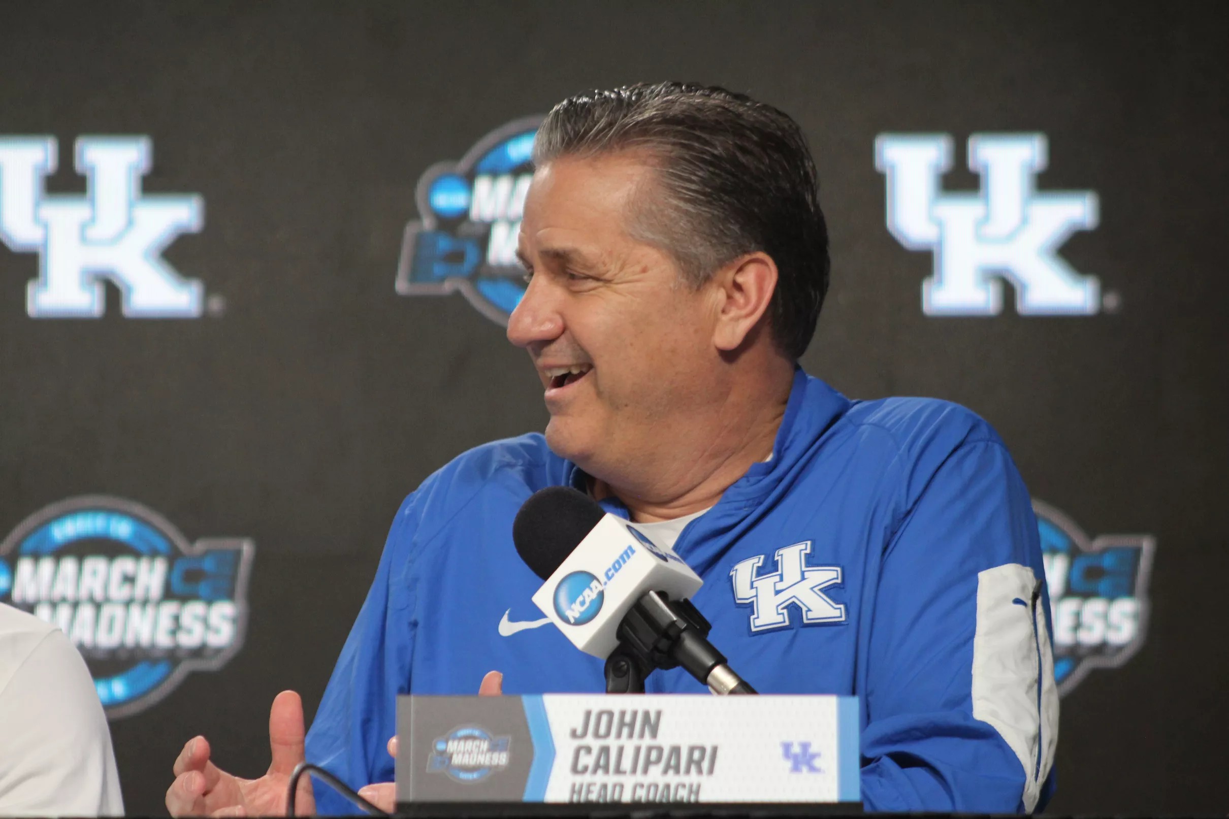 College basketball analyst picks Kentucky to make the Final Four 