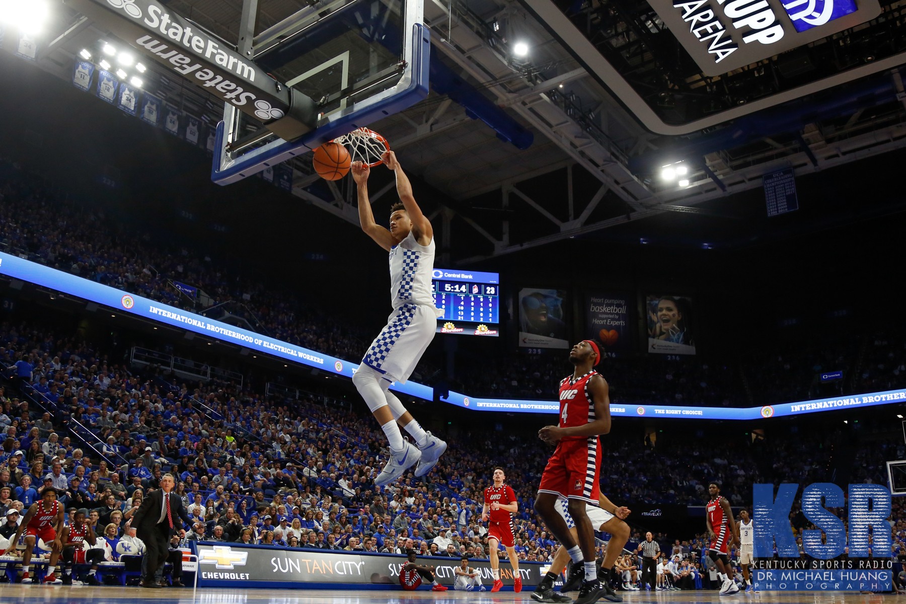 Kentucky Wins Big, 107-73