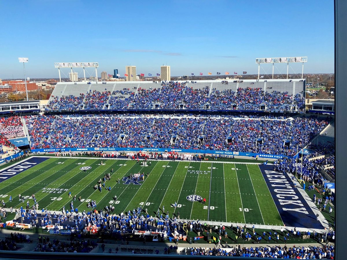 There were Plenty of Empty Seats at Kroger Field