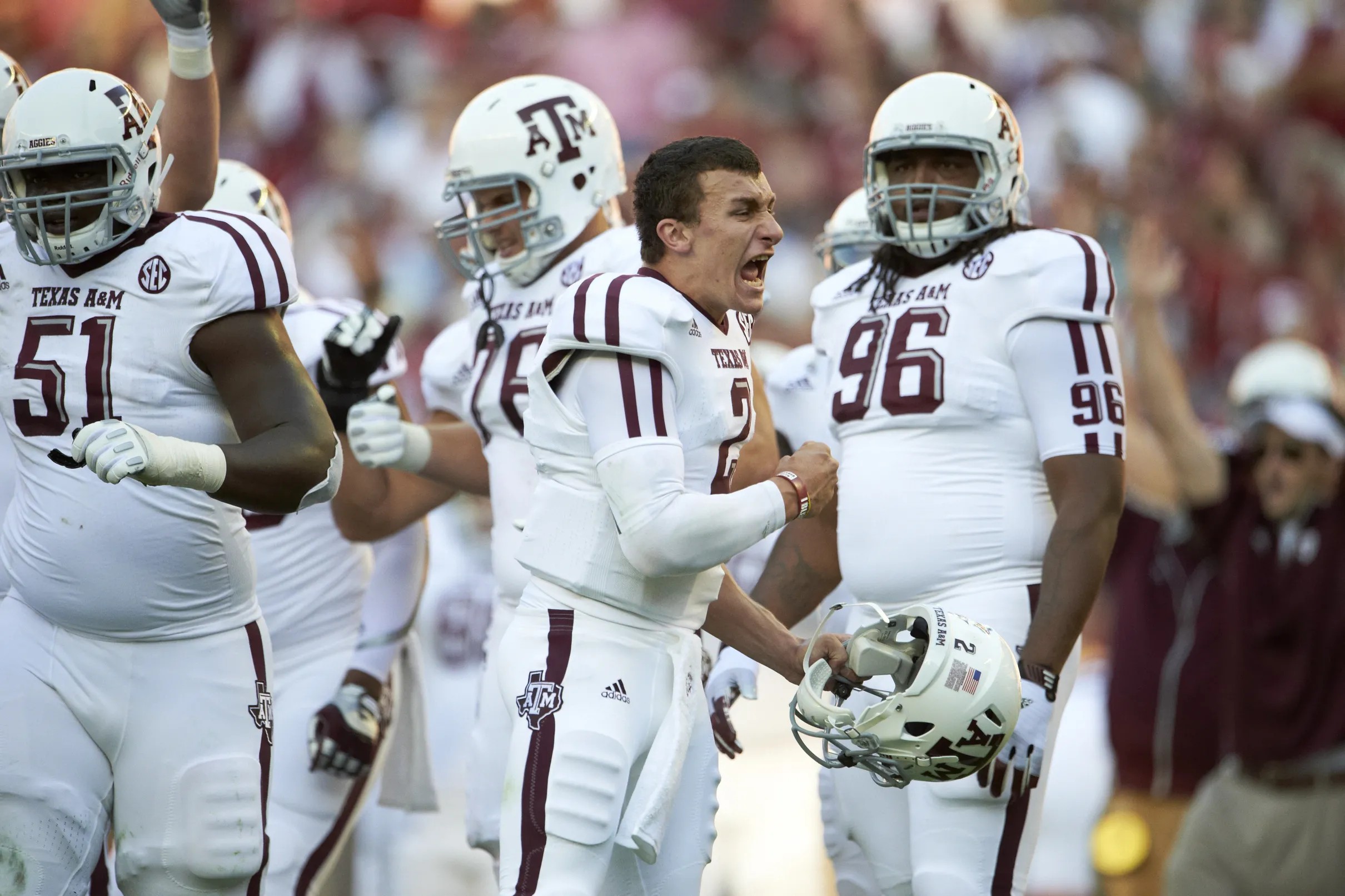 PHOTOS/VIDEOS: Johnny Manziel visits San Diego Padres 