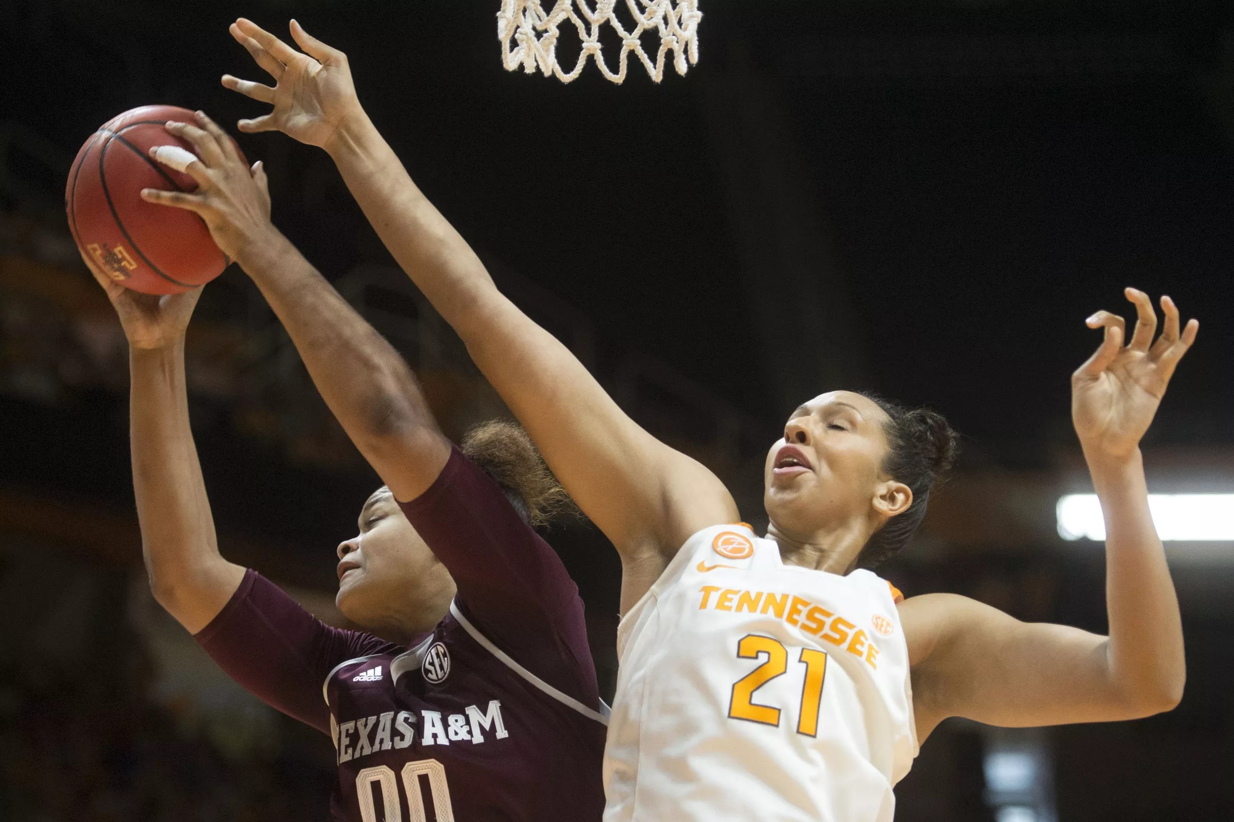 WBB: Texas A&M Beats Auburn 82-73