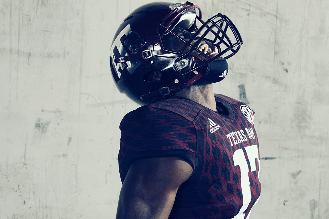 Texas A&M’s new alternate uniform is...maroon