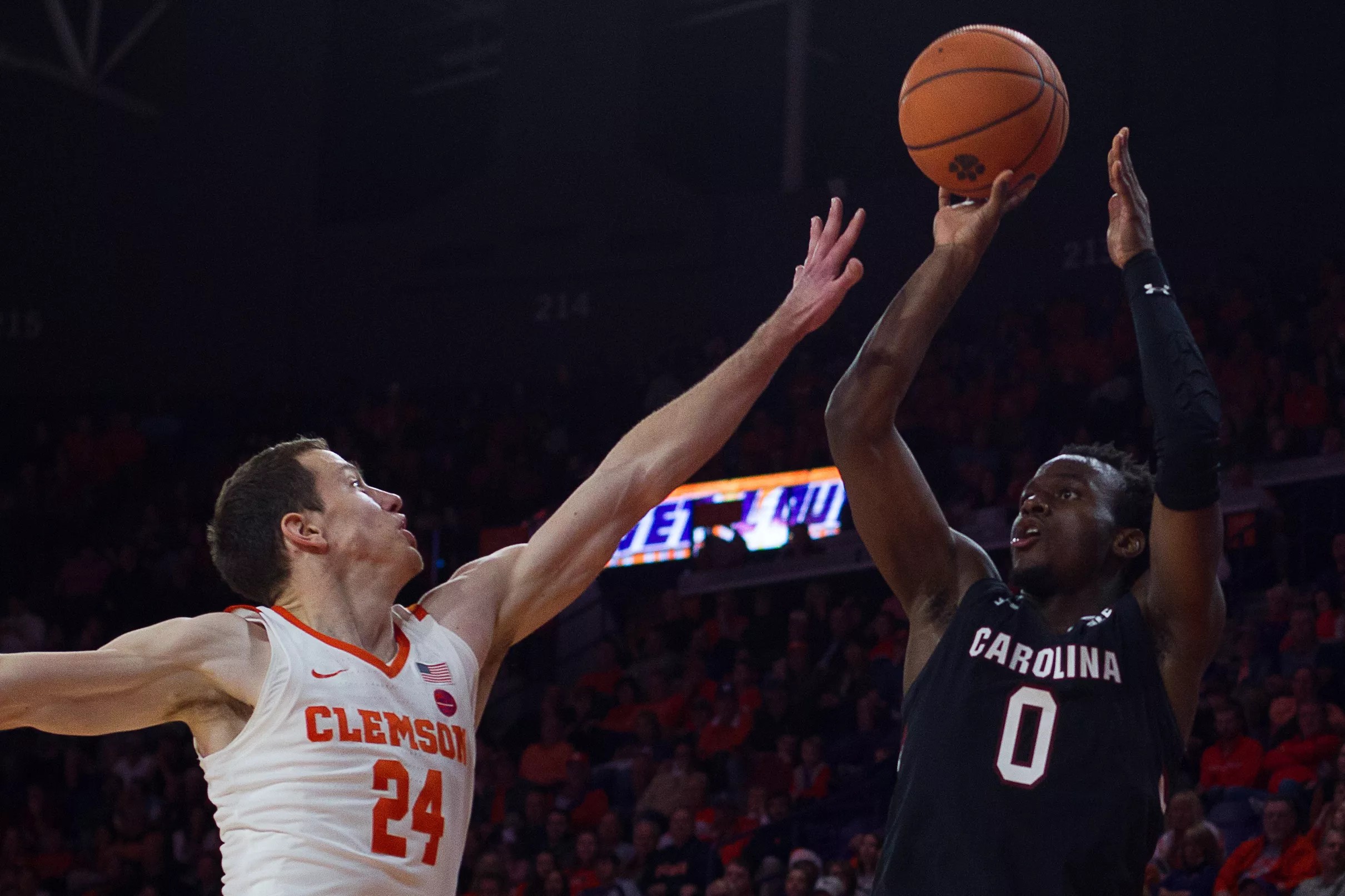 Clemson takes second straight against South Carolina with 6448 win