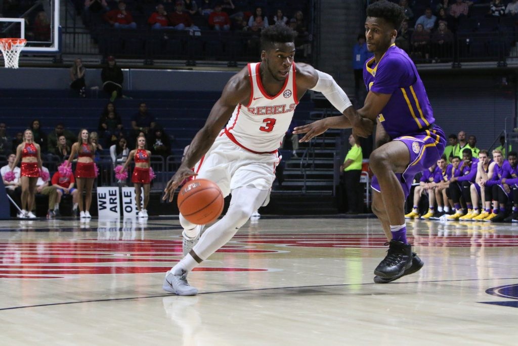 Rebel basketball prepares for Canadian road trip matchups