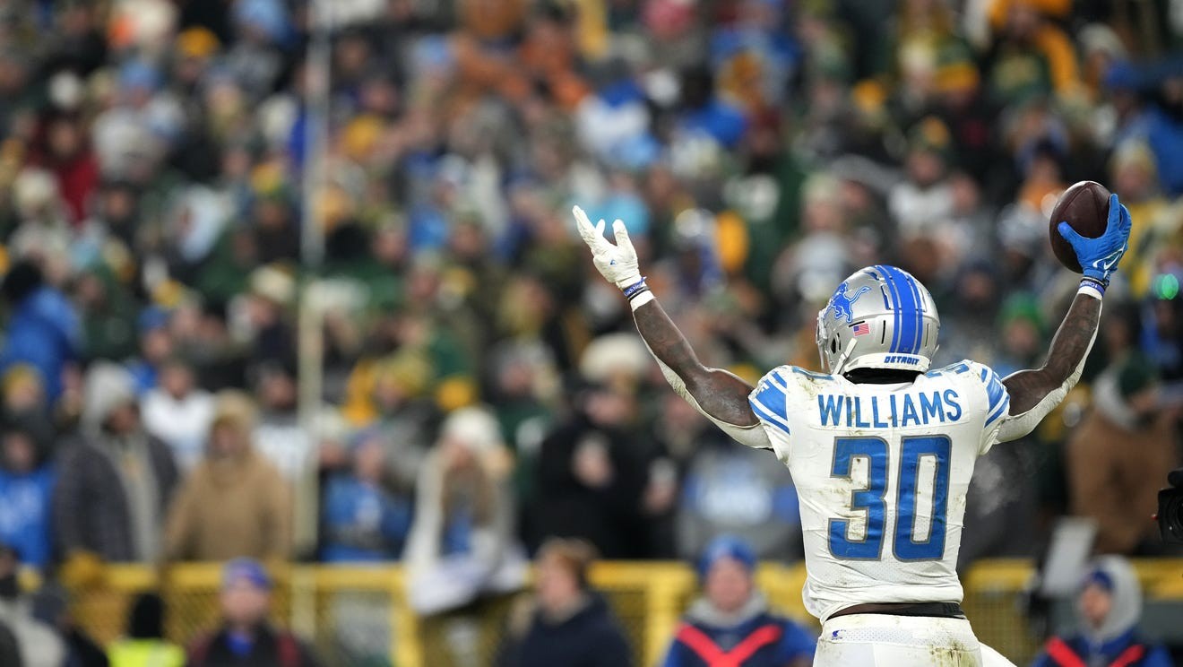 Detroit Lions knock Packers from playoff berth, 20-16, earn 1st winning  season since 2017