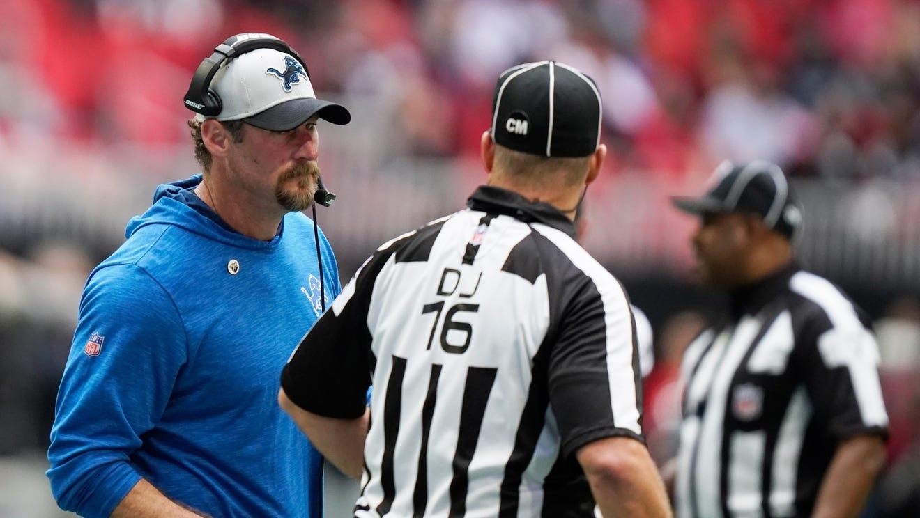 Batted ball' ref Tony Corrente draws Detroit Lions-Seahawks rematch