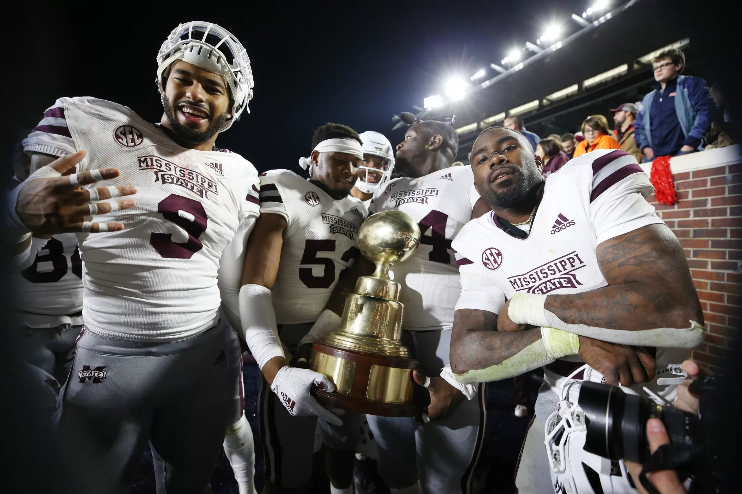 18 Mississippi State Dominates Ole Miss 353 In Annual Egg Bowl