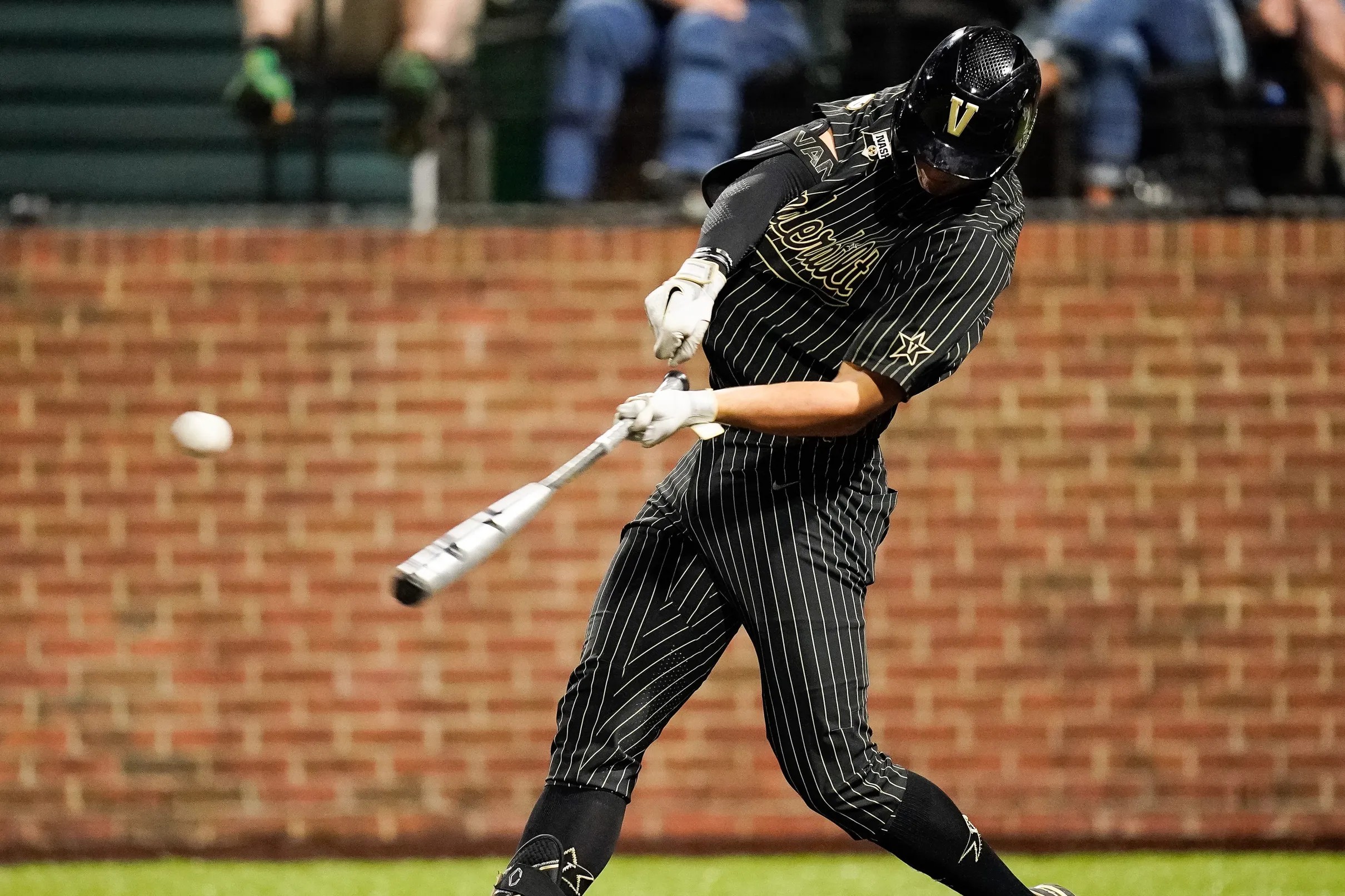 Commodores Baseball - Anchor Of Gold