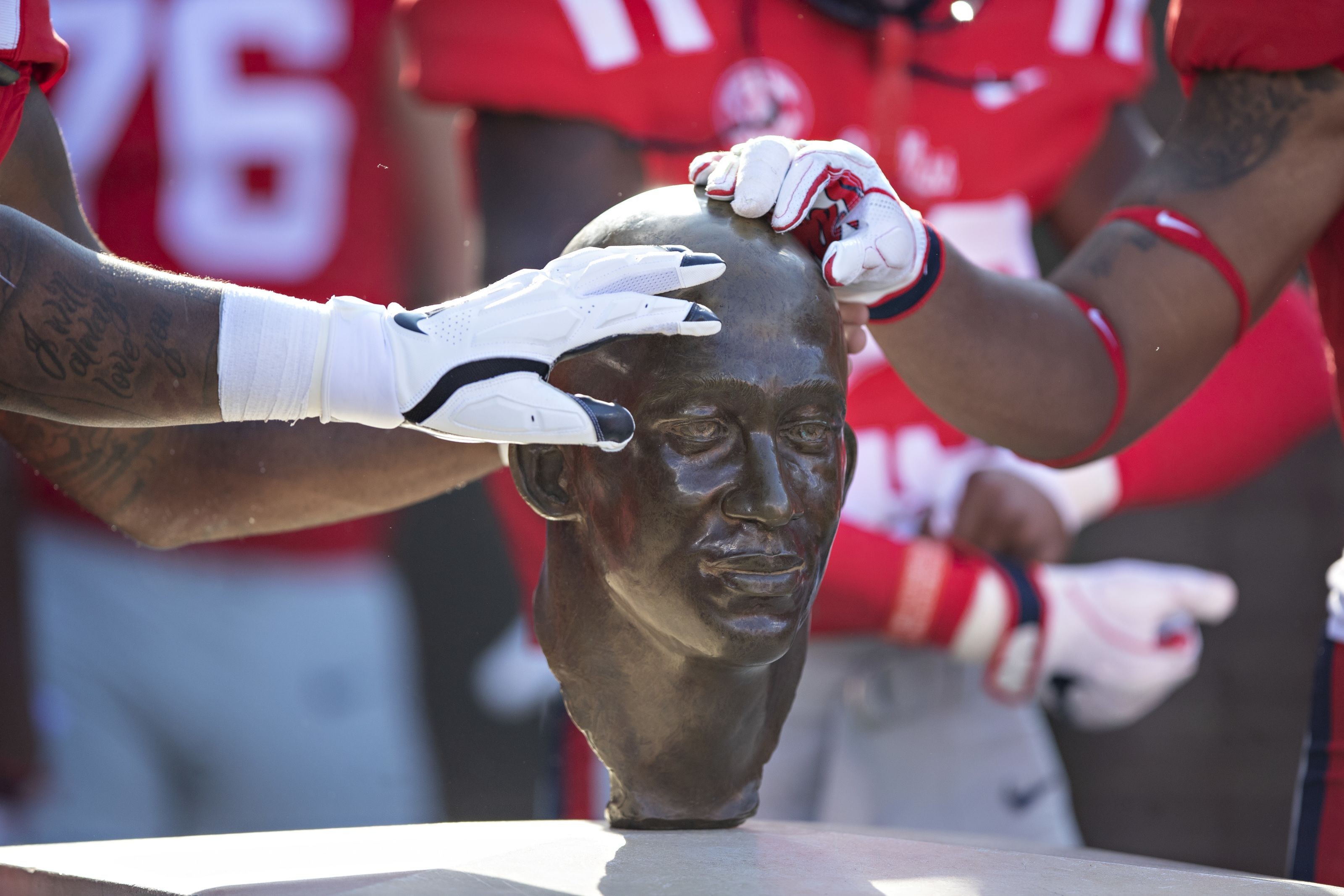 The Rise And Fall (And Rise?) Of Famous Ole Miss Football Coaches - yc6pah1
