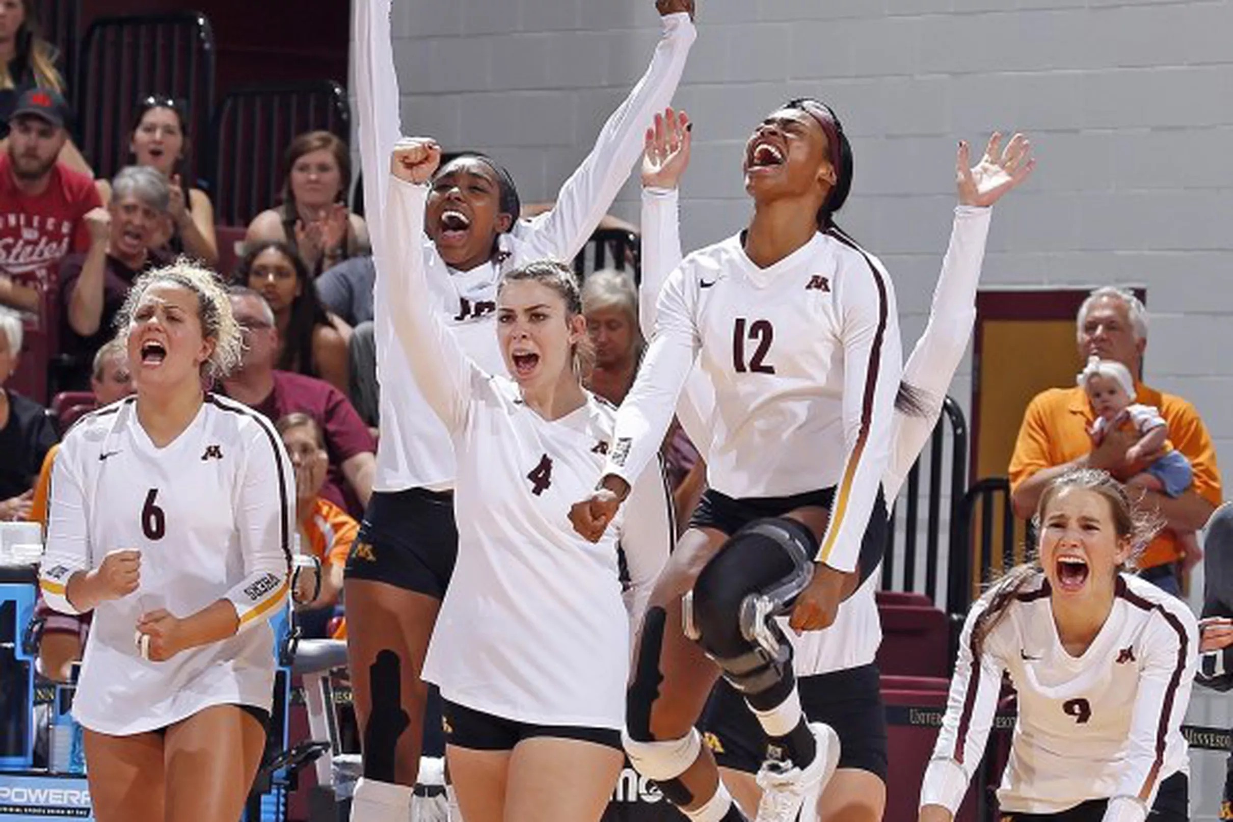 Minnesota Volleyball Rises to No. 1 Ahead of Showdown with Texas