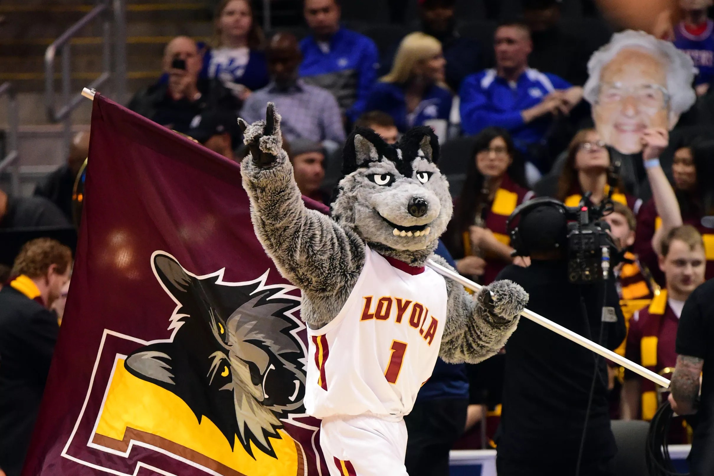 Saturday Elite Eight Gambling Picks