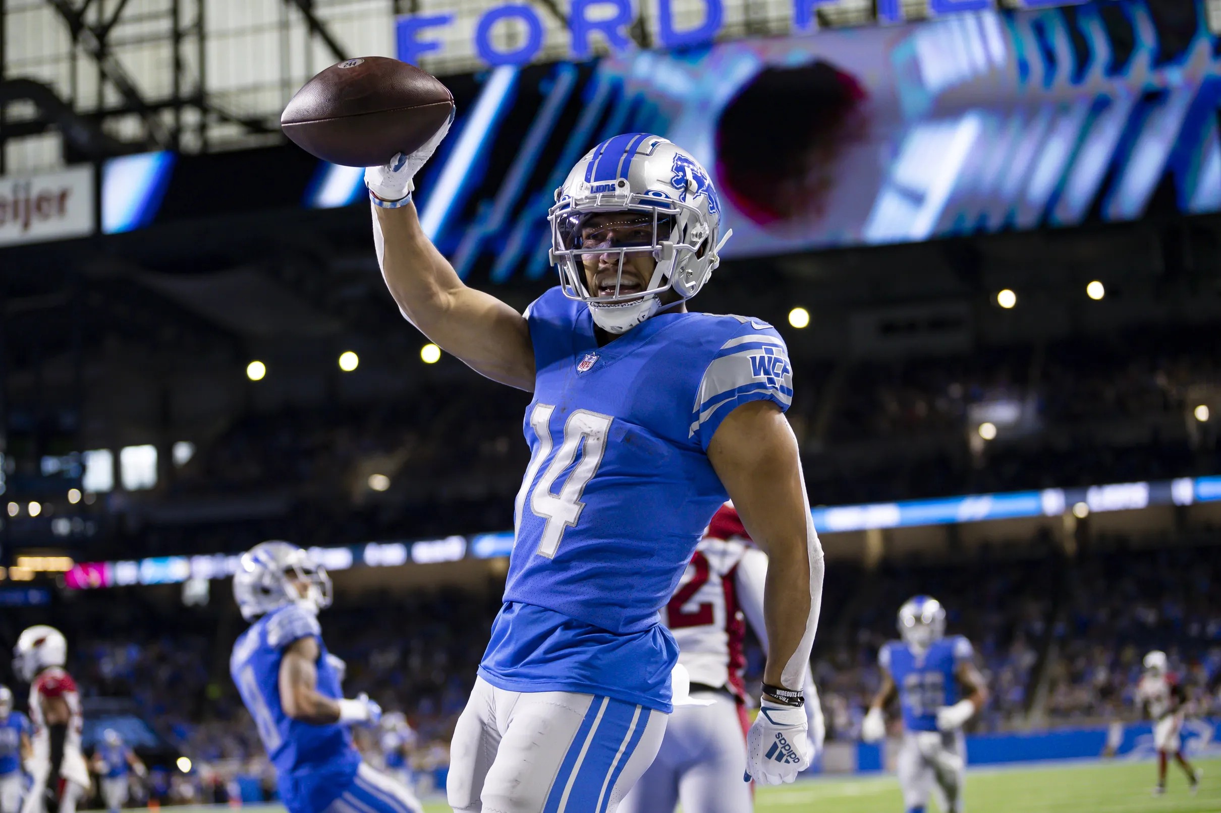 Lions WR Amon-Ra St. Brown Wins Offensive Rookie Of The Month For December