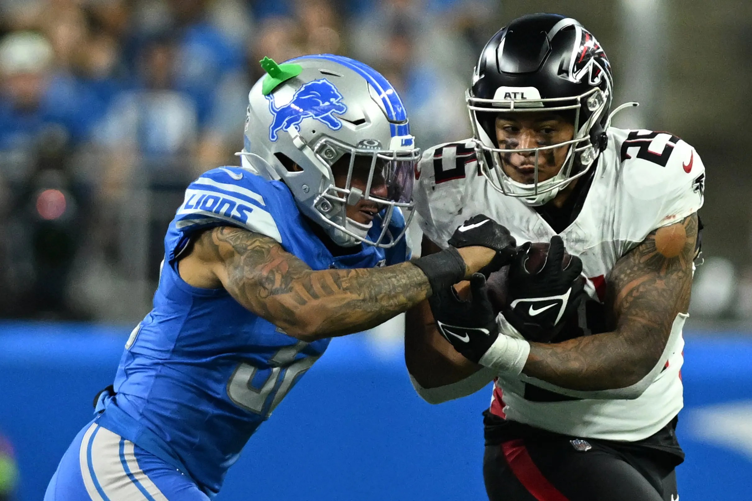 Dominant defense, rookies lead Detroit Lions in bounce-back win over Falcons