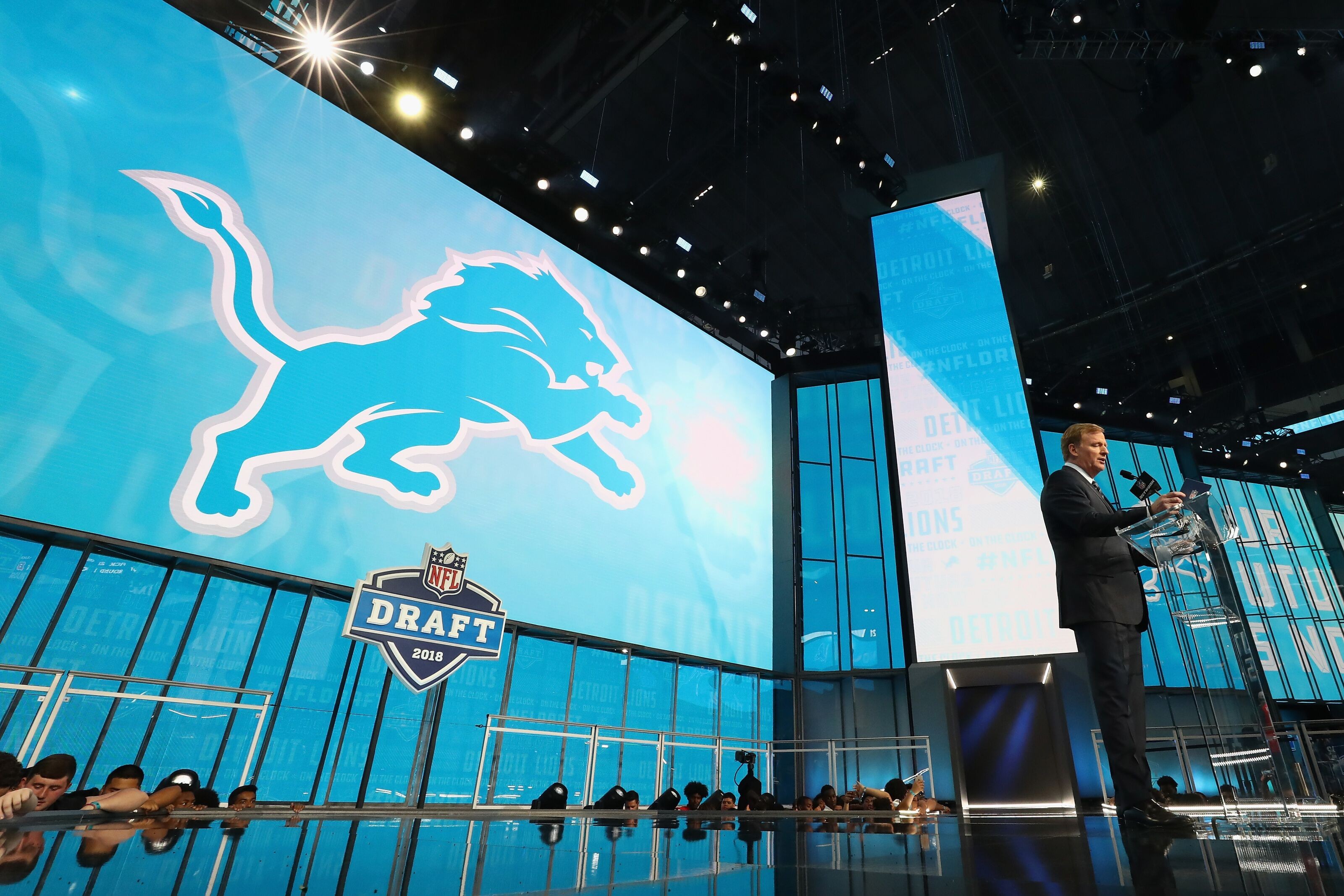 Detroit Lions 2020 7round mock draft with two trades