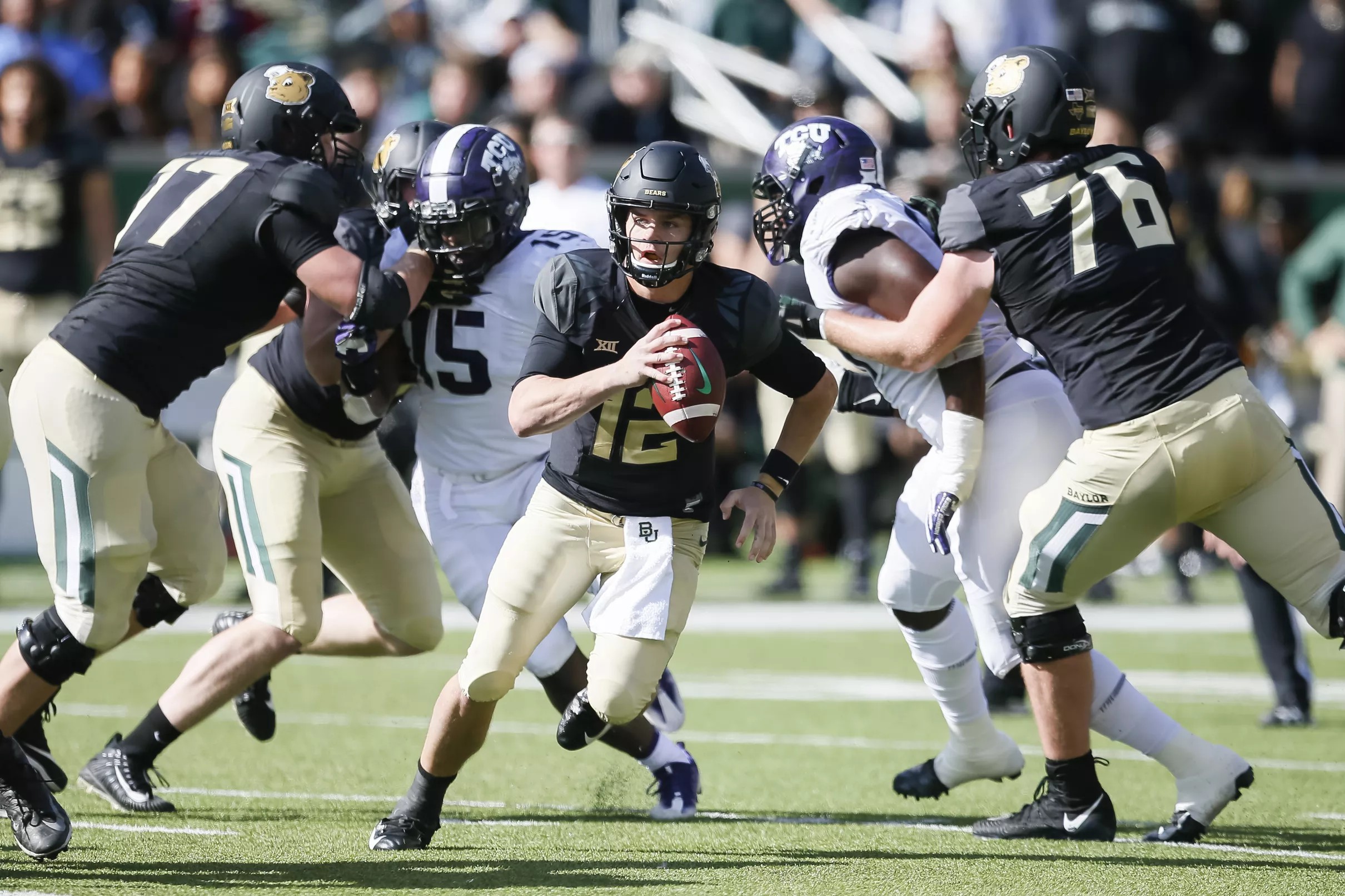 texas-tech-and-baylor-play-in-arlington-with-a-bowl-on-the-line