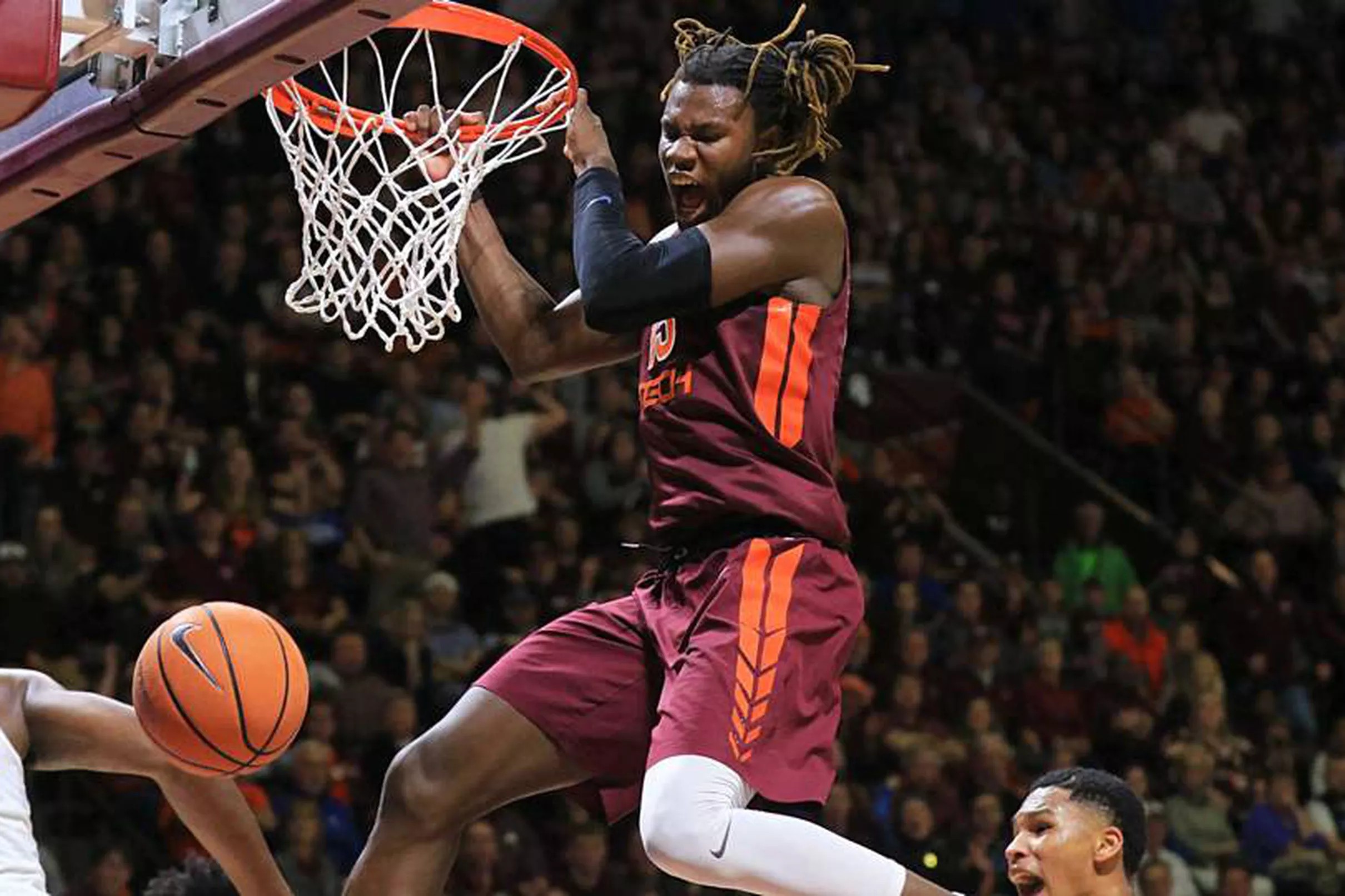 Basketball lands graduate transfer from Virginia Tech