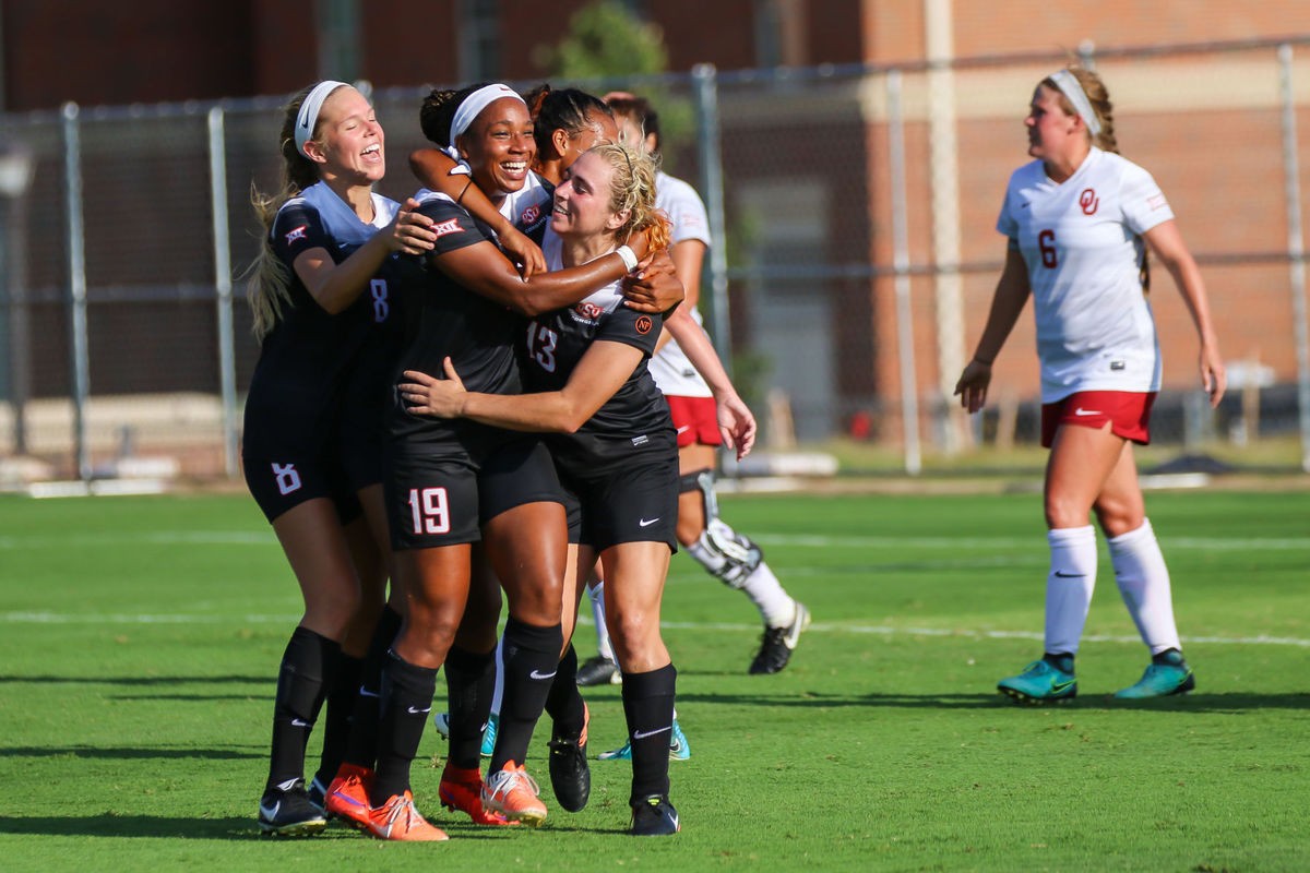 cowgirl-soccer-claims-big-12-title-with-overtime-win