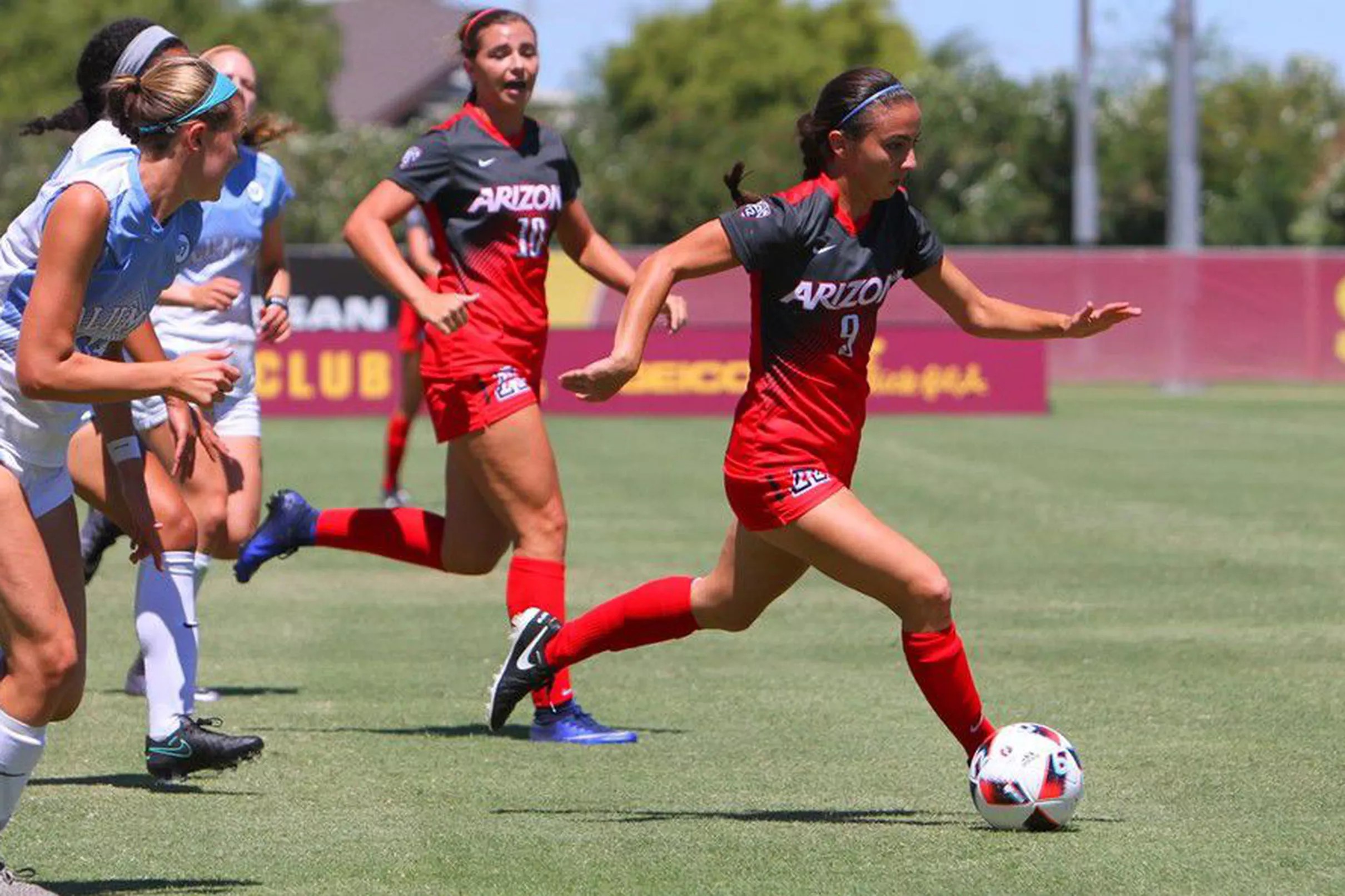 Arizona soccer surrenders late lead, falls 21 to No. 24 UCF