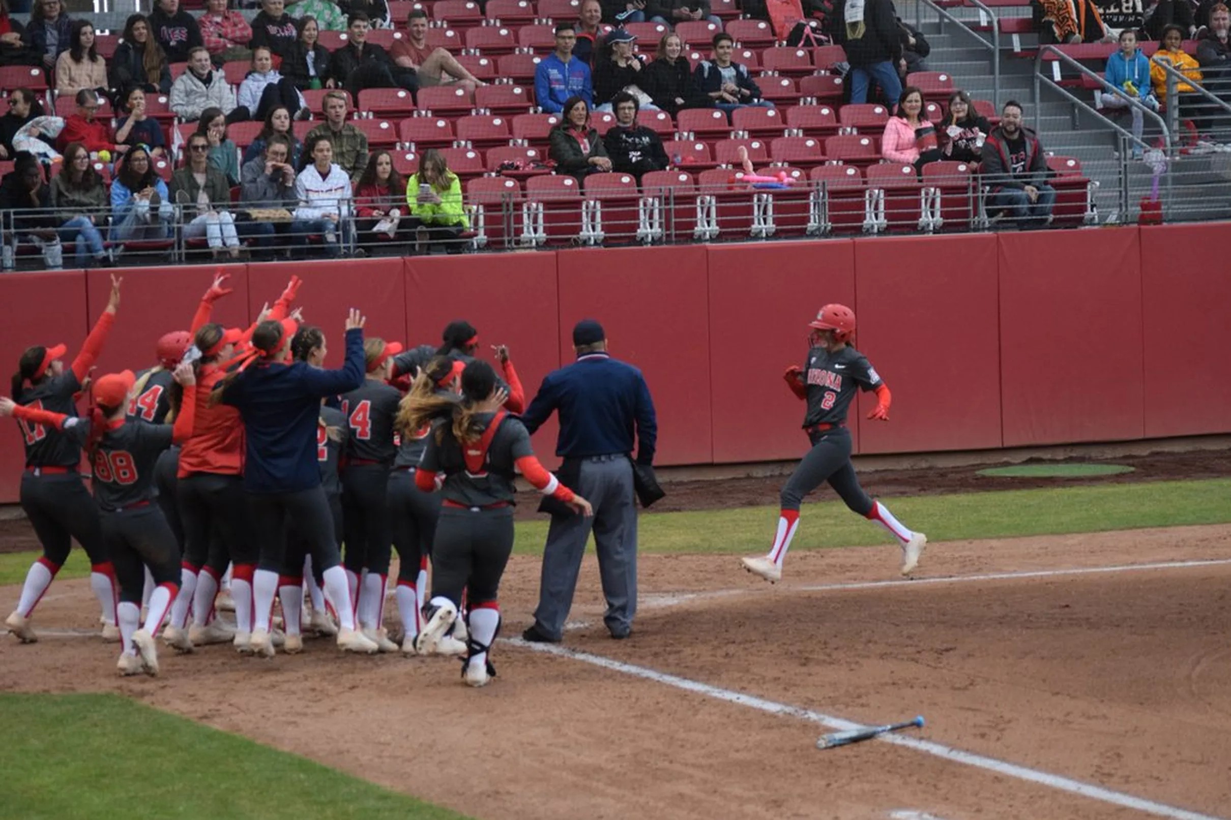 Arizona softball runrules Utah for 12th straight win