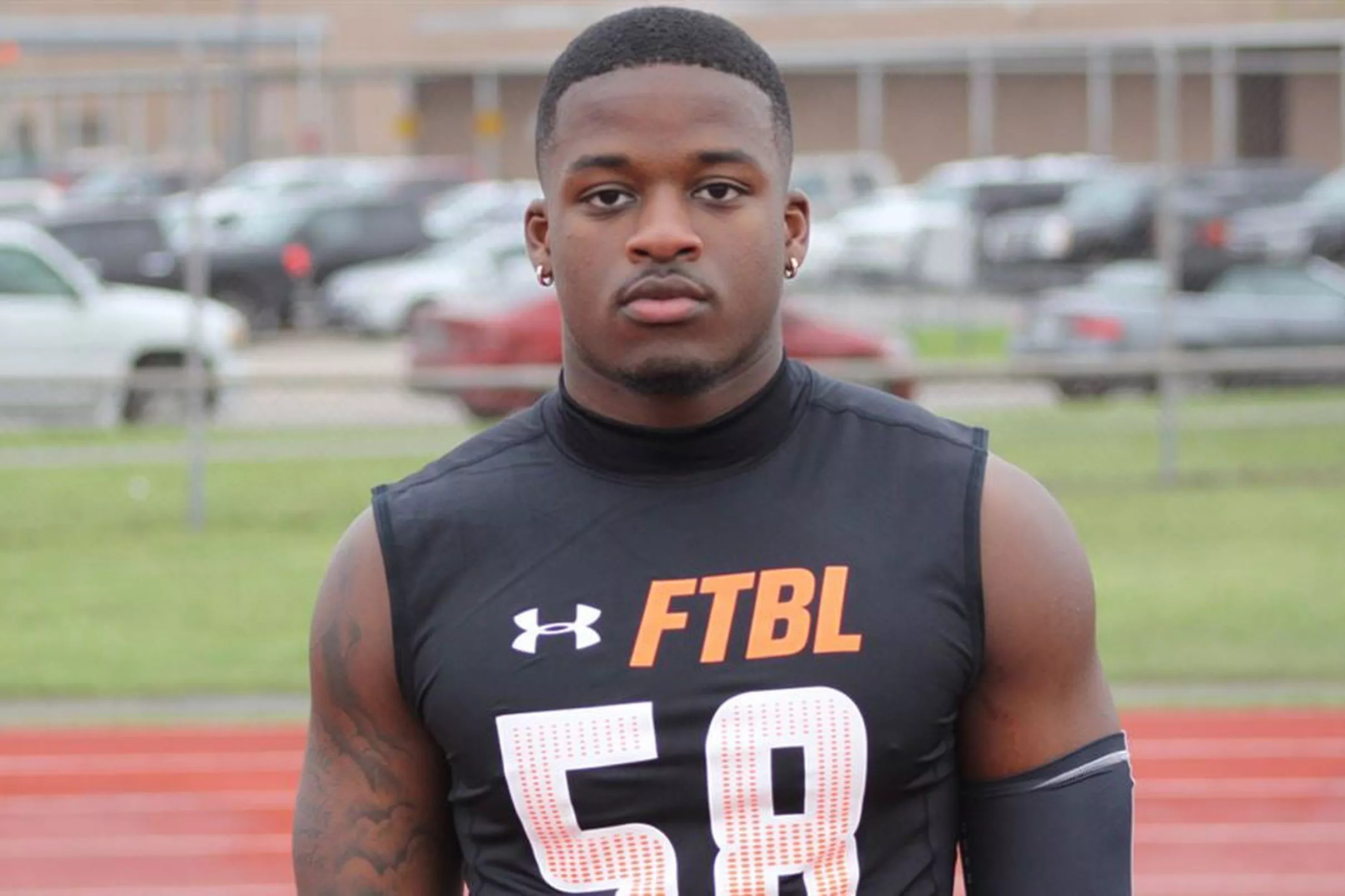 3star defensive end Robert Wooten commits to Arizona