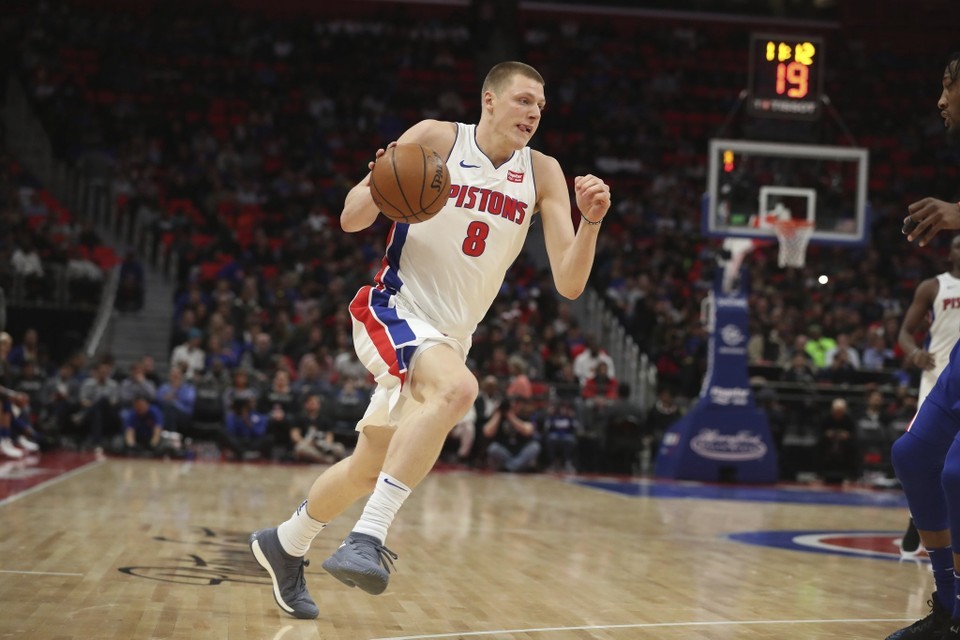 Henry Ellenson lifts Pistons into Summer League quarterfinals