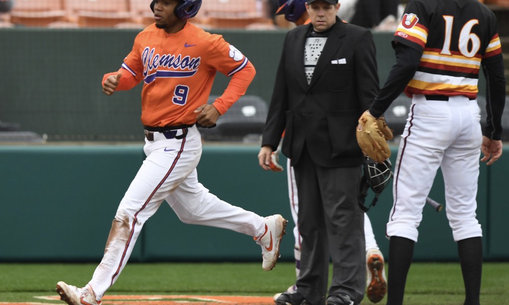 Clemson Takes Command In The Sixth