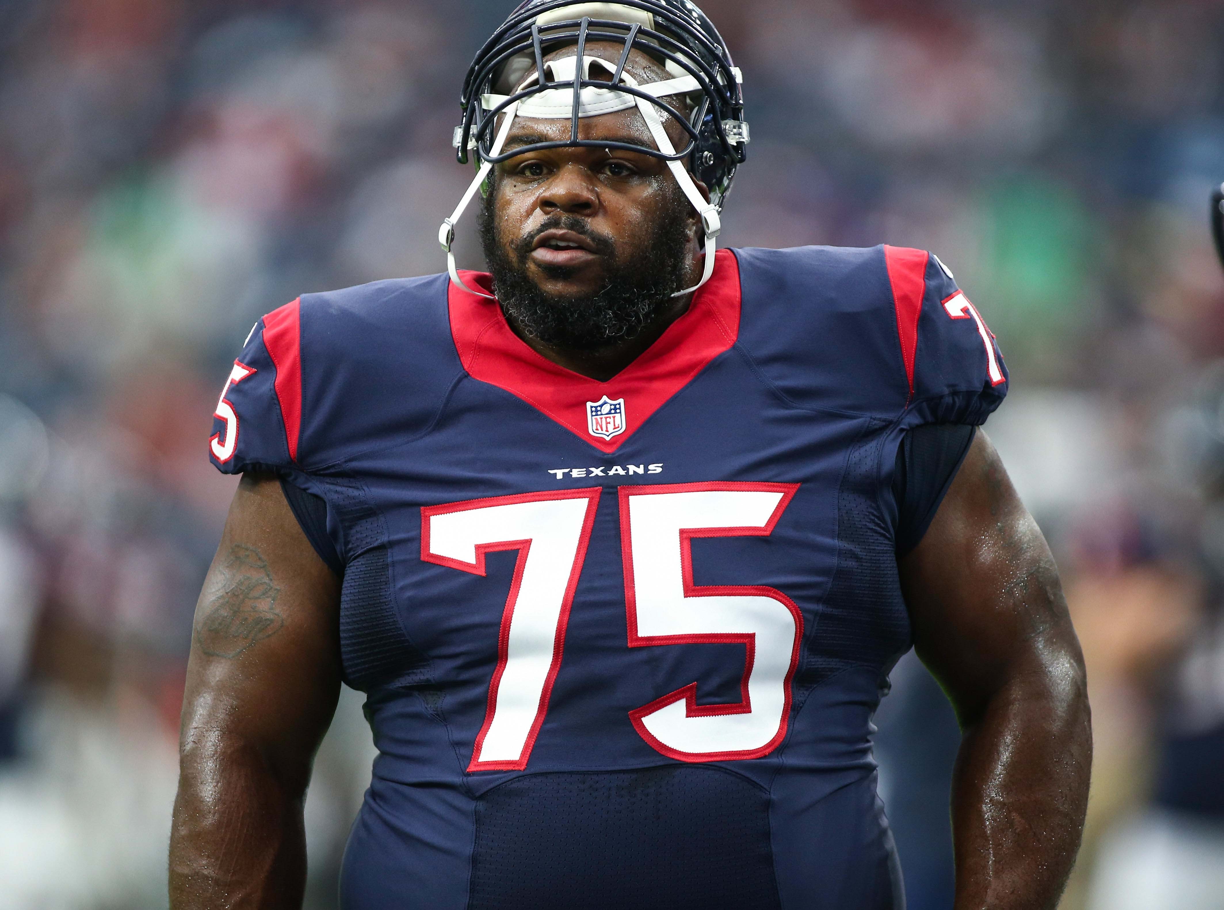 Vince Wilfork signs with Houston Texans