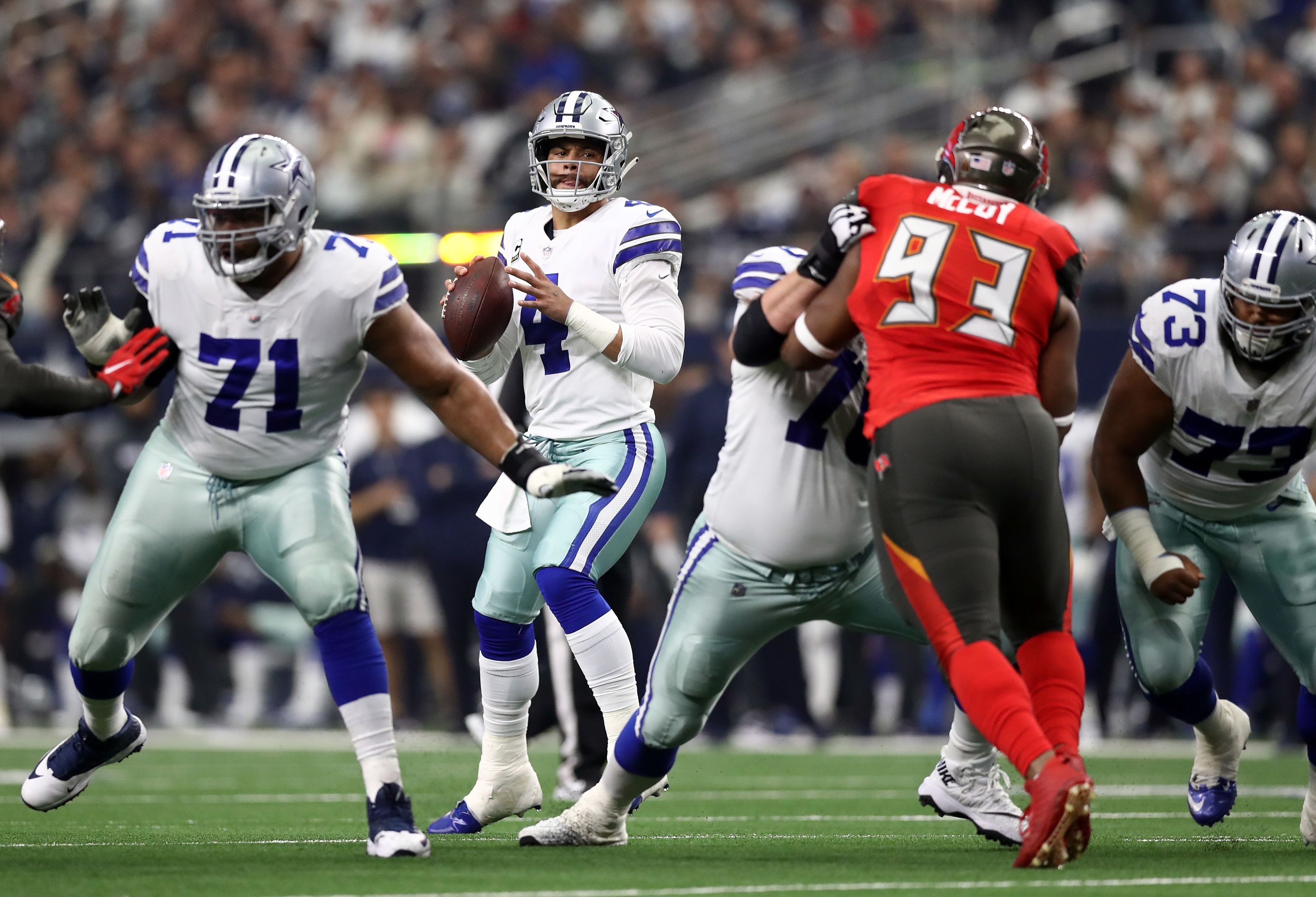 Dallas Cowboys Must Play Their Offensive Starters To Find Their Rhythm